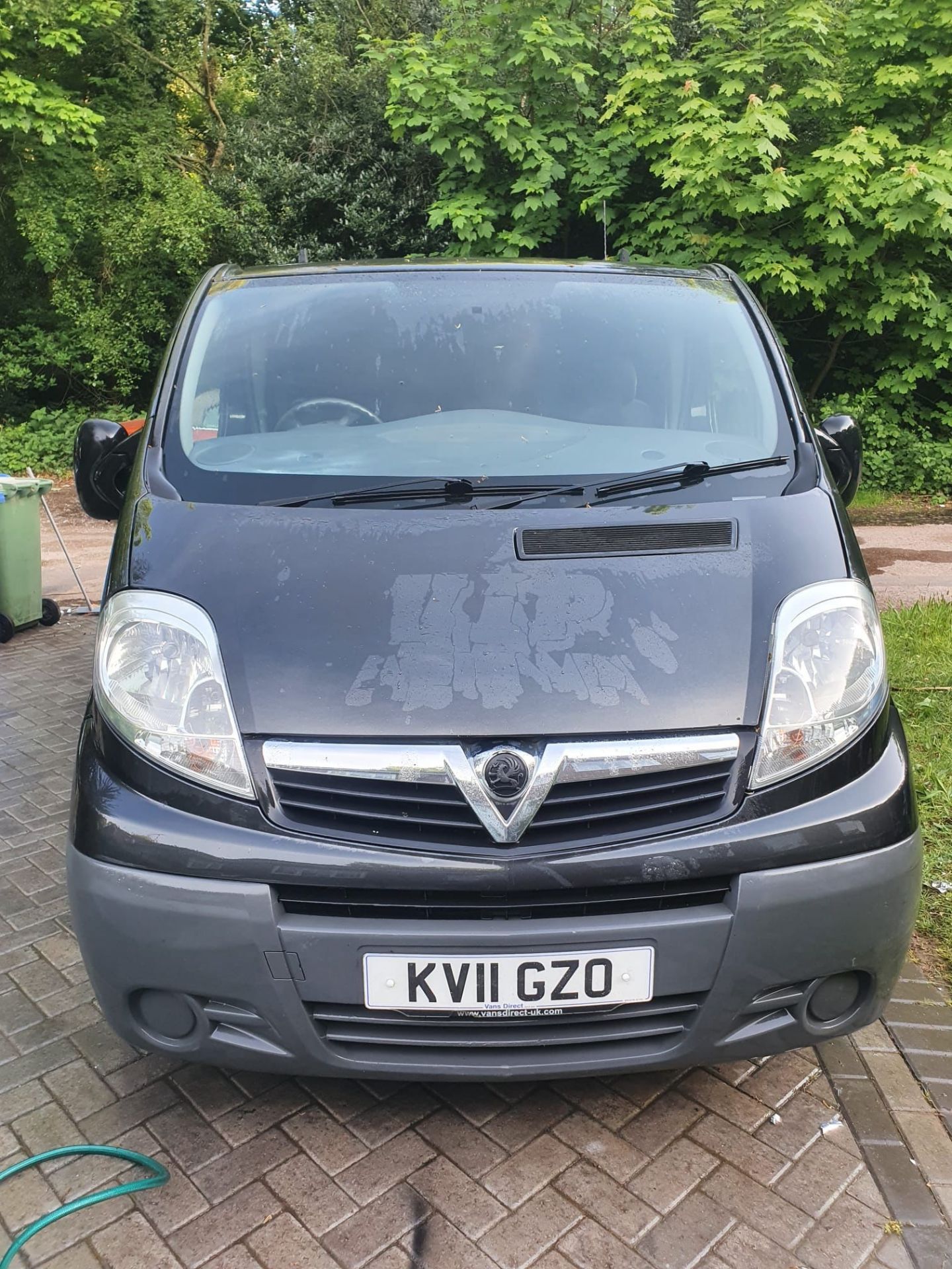 2011 VAUXHALL VIVARO 2700 CDTI SWB BLACK PANEL VAN, lots of history, 2 keys *no vat* - Image 2 of 8