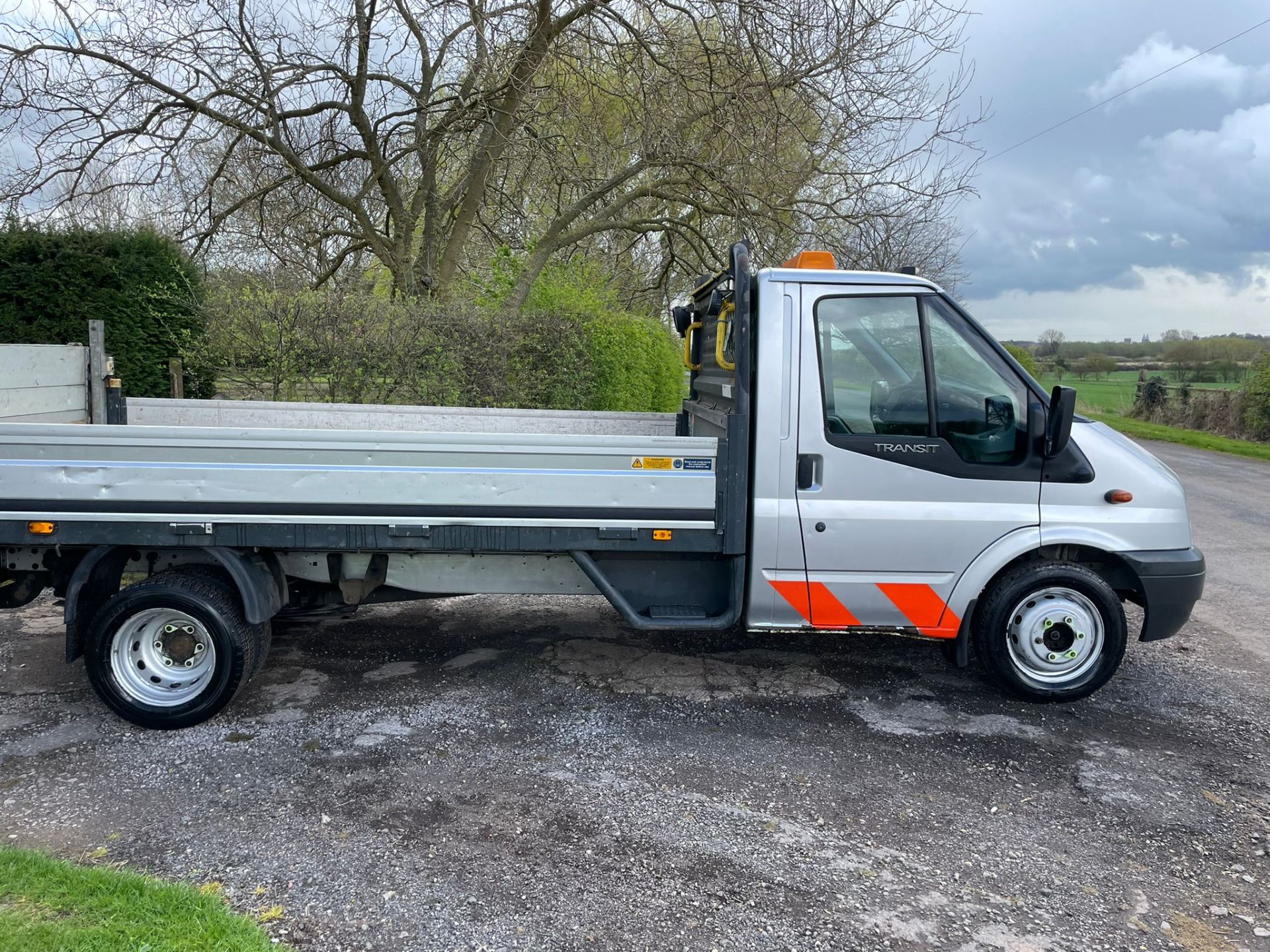 2011/61 FORD TRANSIT 140 T350L RWD SILVER, 2402cc DIESEL ENGINE *PLUS VAT* - Image 7 of 12