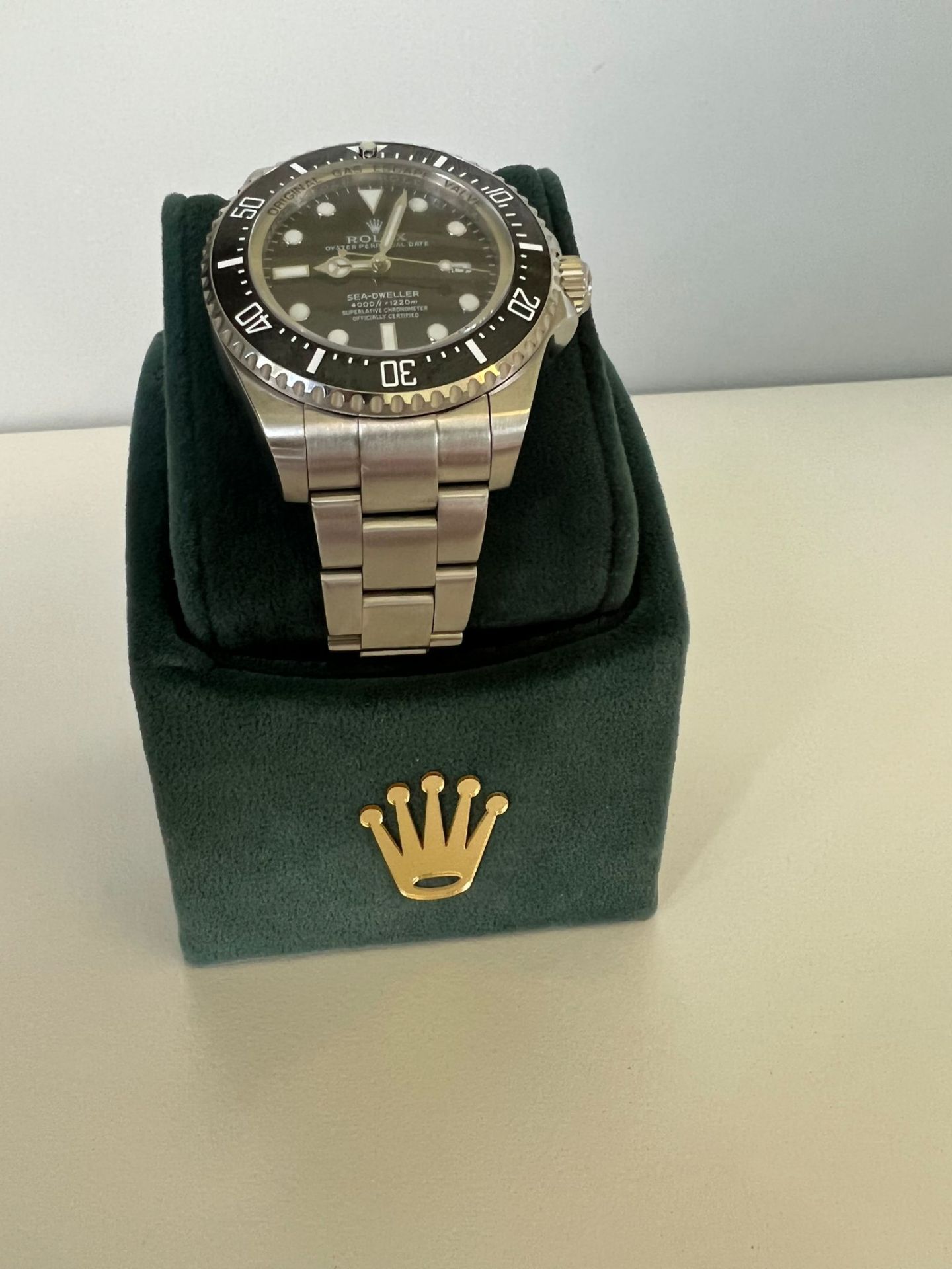 ROLEX OYSTER PERPETUAL DATE WATCH, C/W BOX *NO VAT* - Image 4 of 7