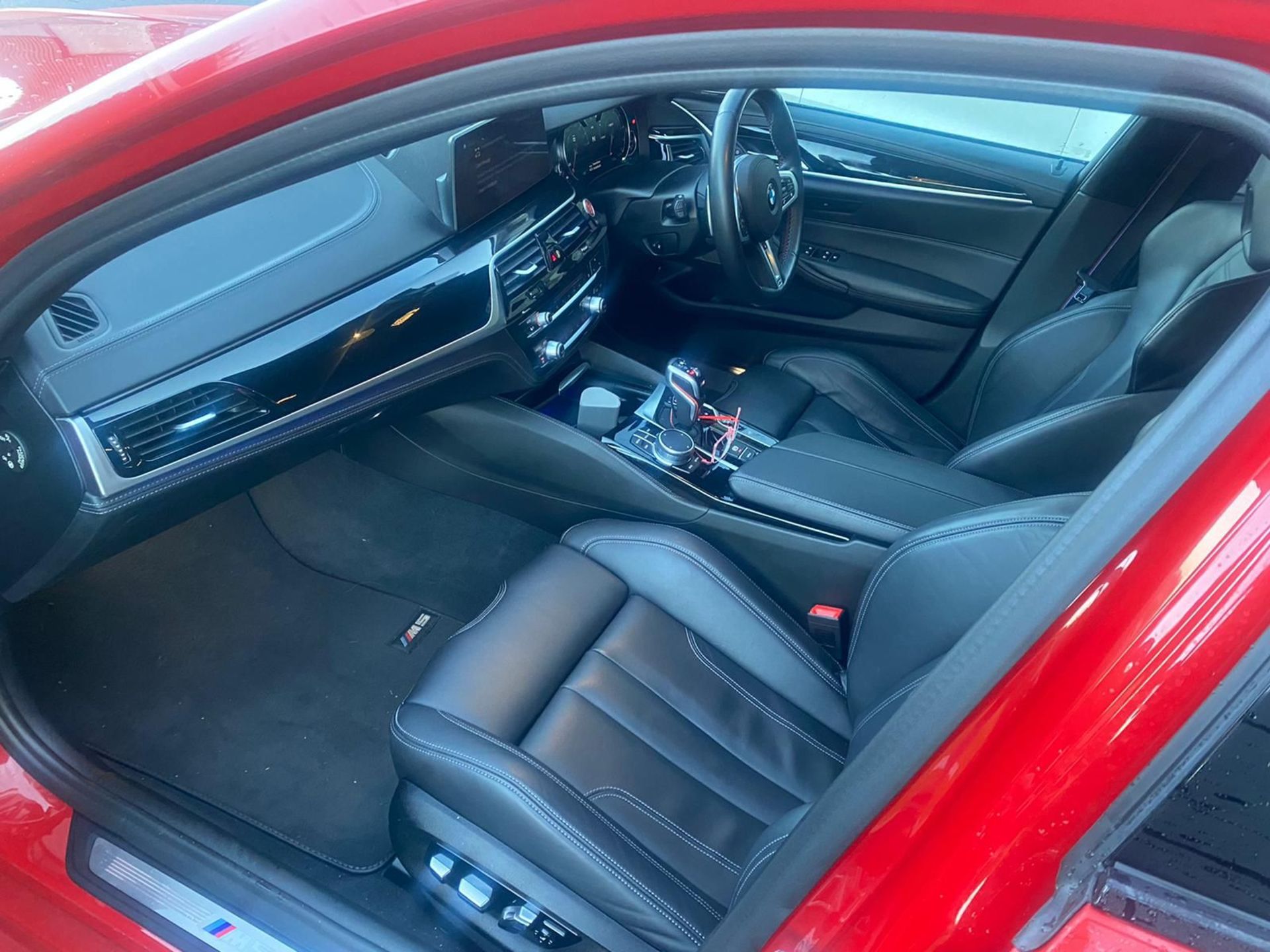 2019 BMW M5 COMPETITION AUTO RED SALOON, 18K MILES, SPECIAL ORDER RED, ONLY 4 IN THE UK *NO VAT* - Image 6 of 8