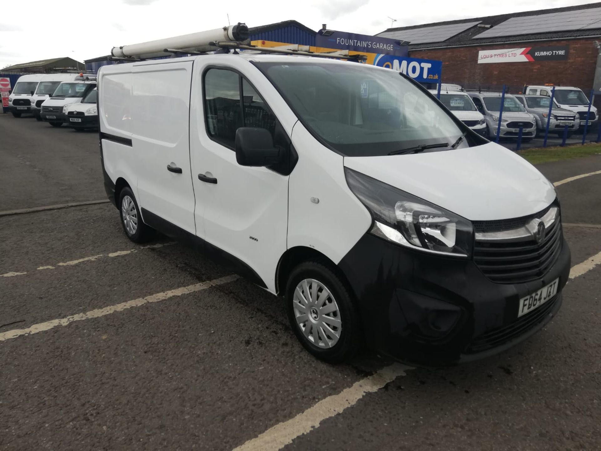 2014 Vauxhall vivaro 2900 CDTI ECOFLEX, WHITE VAN, 74k miles, Starts and drives, with fsh *PLUS VAT*