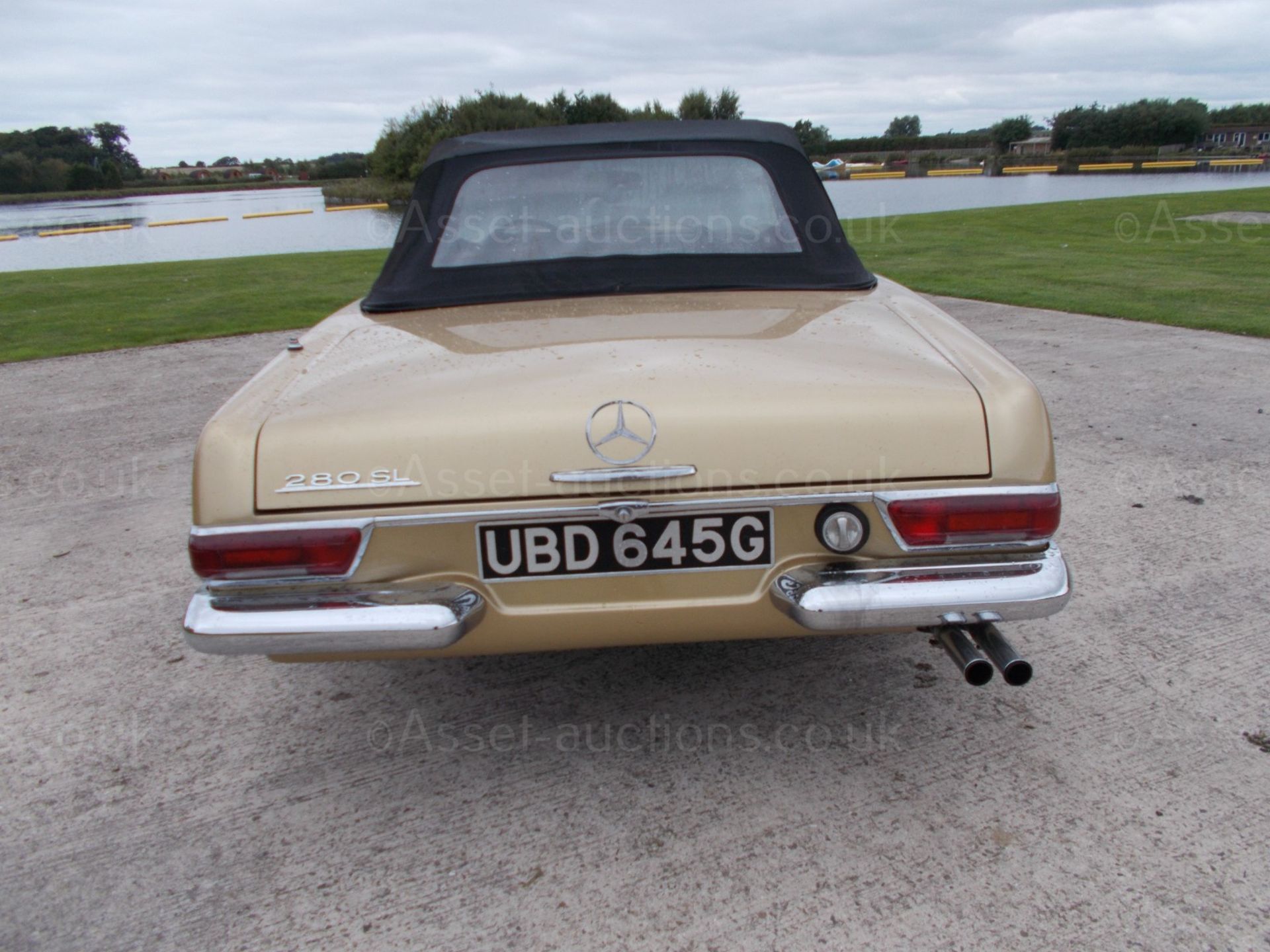 1969 MERCEDES 280SL PAGODA, AUTOMATIC, HARD/SOFT TOPS, LEFT HAND DRIVE, AMERICAN IMPORT *NO VAT* - Image 15 of 38