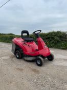 HONDA 1211 RIDE ON LAWN MOWER, RUNS DRIVES AND MOWS *PLUS VAT*