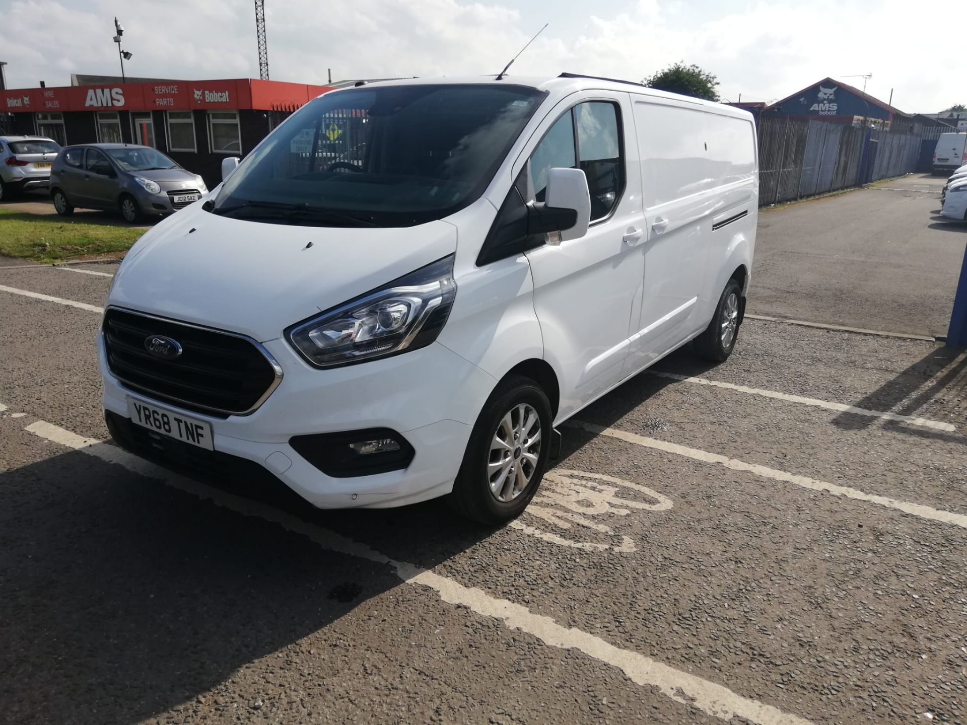 2018/68 FORD TRANSIT CUSTOM 300 LIMITED White Panel Van, 108,000 miles, LWB, Euro 6 *PLUS VAT* - Image 3 of 8