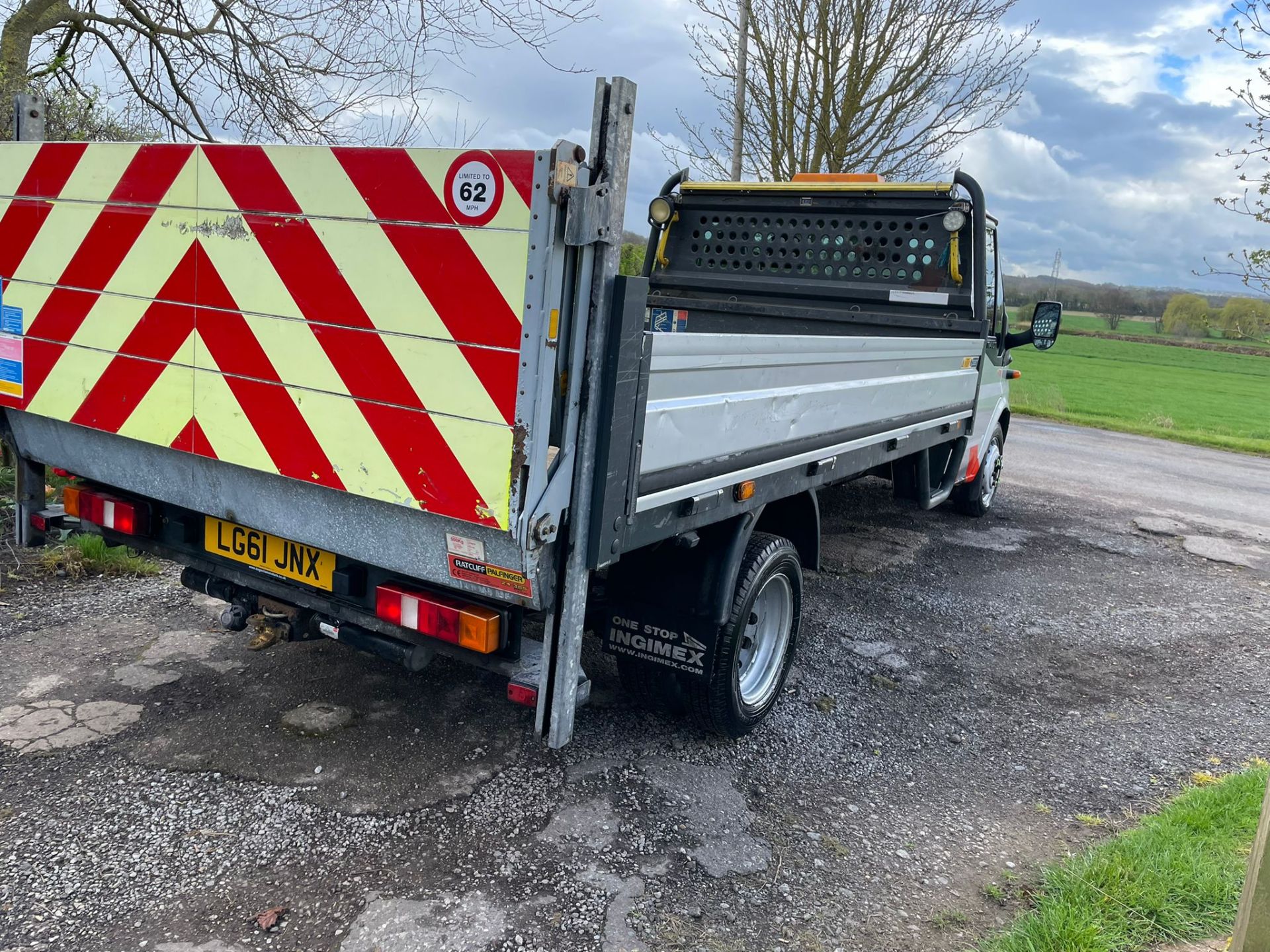 2011/61 FORD TRANSIT 140 T350L RWD SILVER, 2402cc DIESEL ENGINE *PLUS VAT* - Image 6 of 12