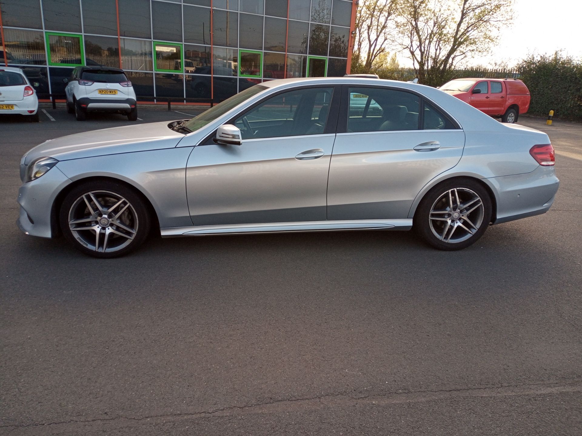 2013/63 Mercedes-Benz E350 Amg Sport Bluetec Auto Cdi SILVER SALOON, 185,182 MILES *NO VAT* - Image 4 of 18