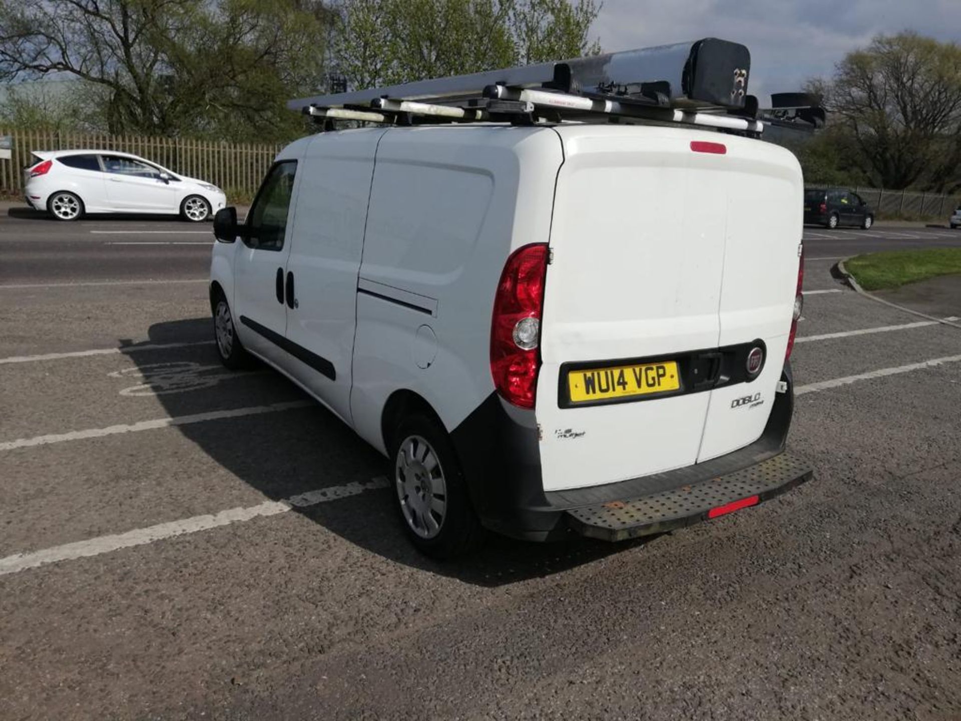 2014 FIAT DOBLO 16V MULTIJET WHITE PANEL VAN, 72K MILES WITH FSH *PLUS VAT* - Image 4 of 9