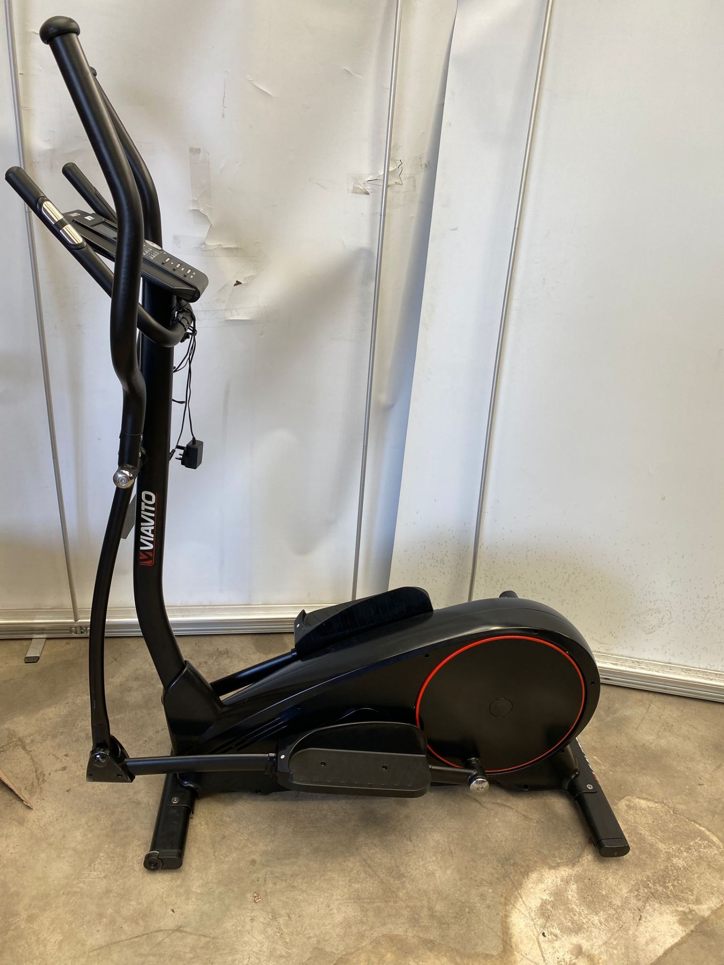 Viavito Sina cross trainer *PLUS VAT* - Image 2 of 3