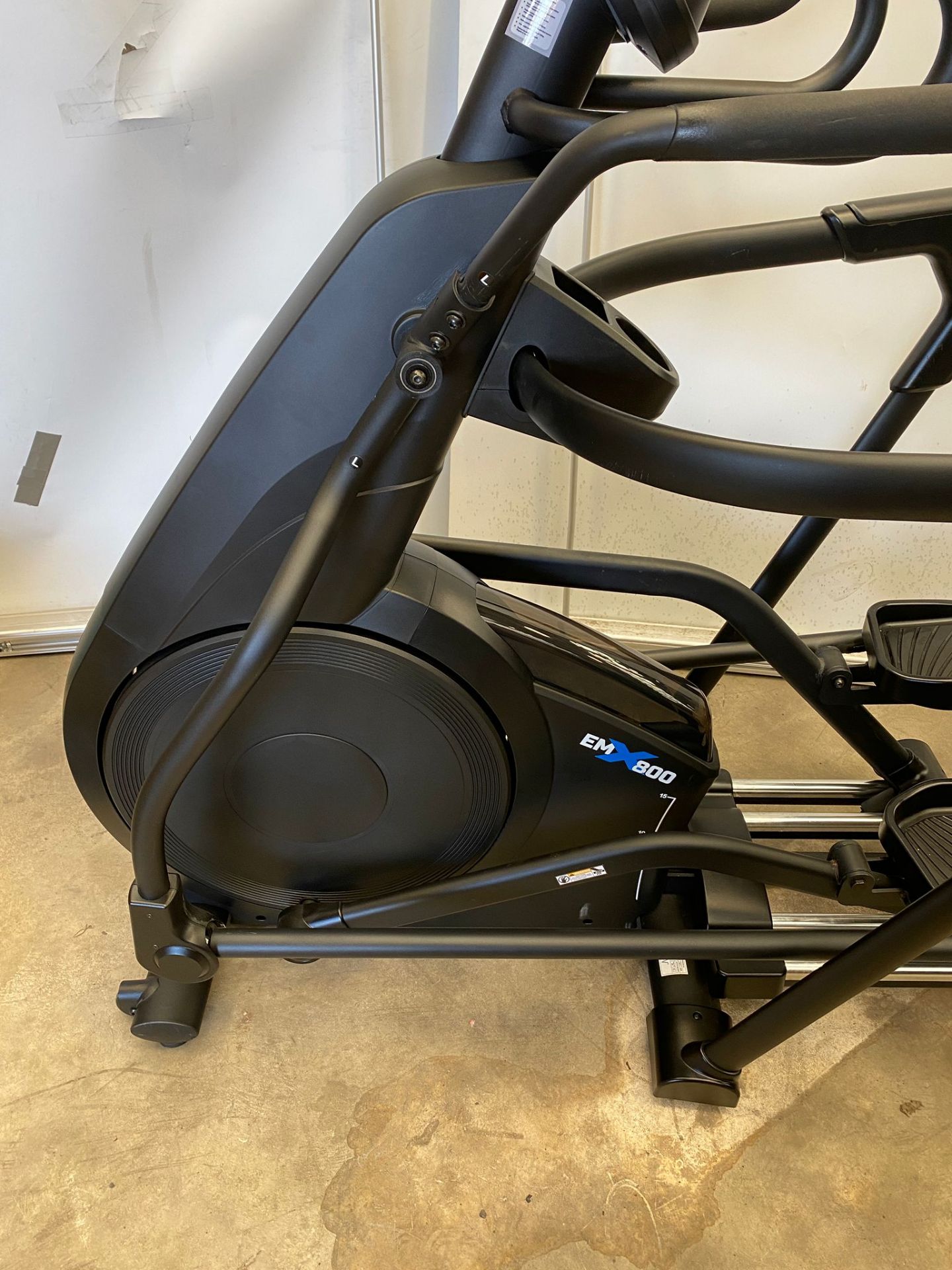 DKN EMX800 cross trainer *PLUS VAT* - Image 2 of 4