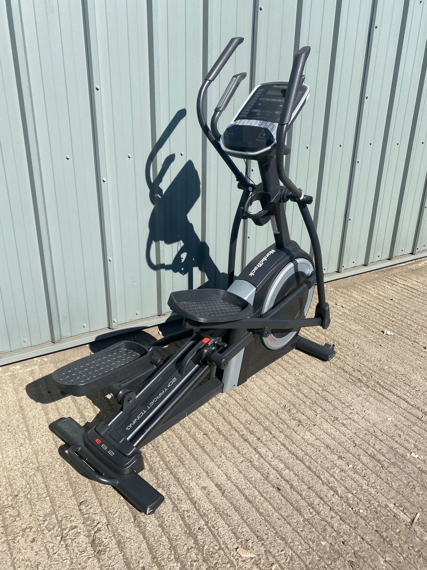 Nordic track e8.2 cross trainer *PLUS VAT*