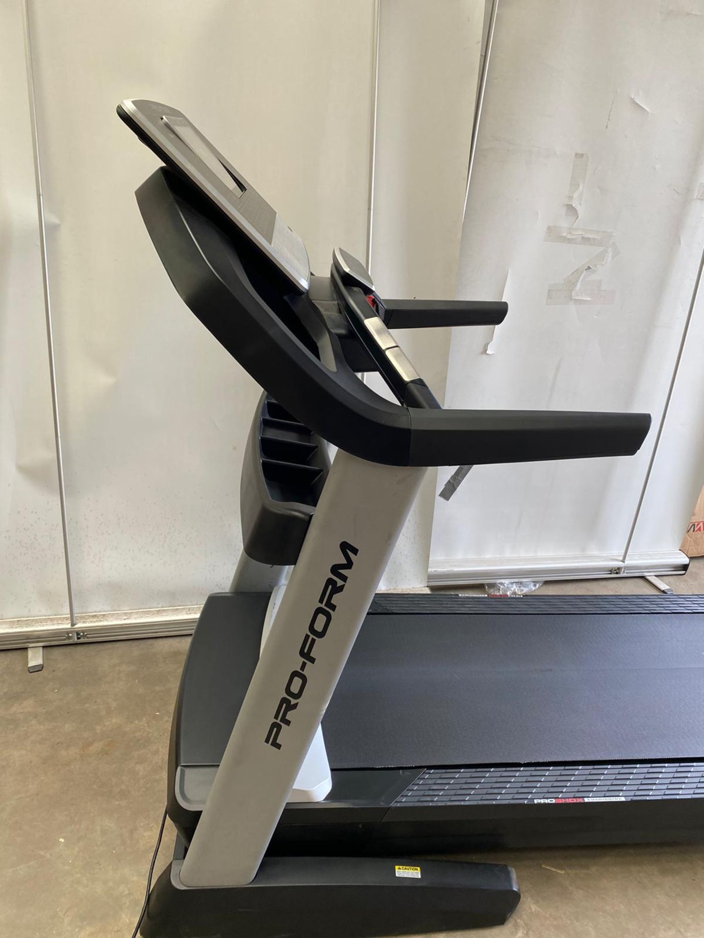 PROFORM PRO5000 FOLDING TREADMILL *PLUS VAT* - Image 3 of 6