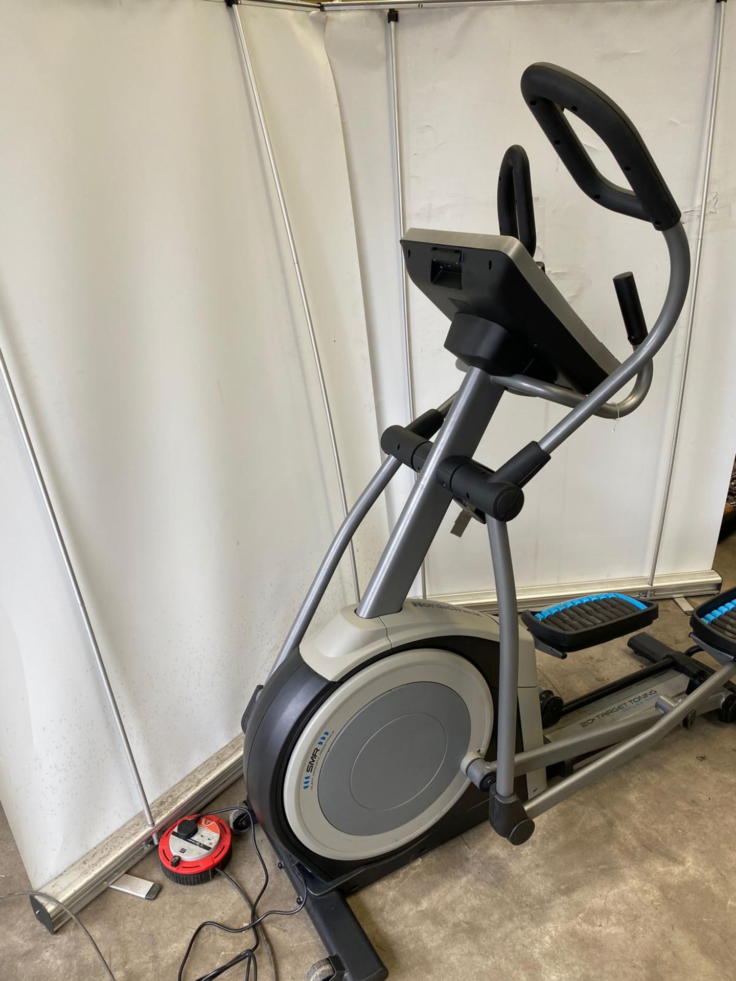 NORDIC TRACK COMMERCIAL 14.9 CROSS TRAINER *PLUS VAT* - Image 3 of 6