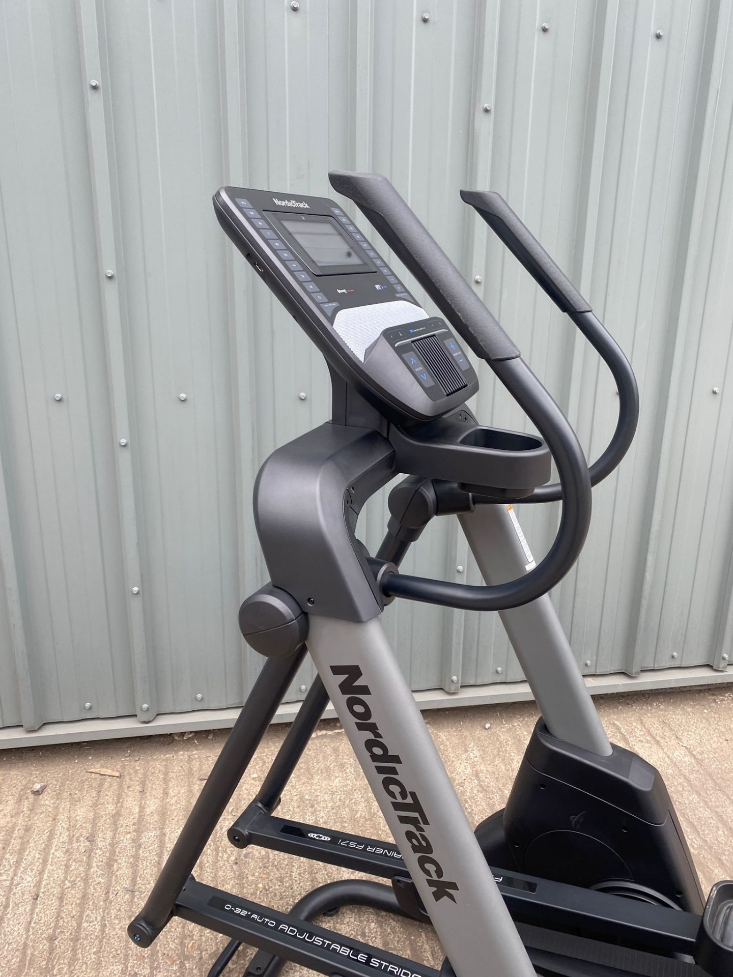 Nordic track FS7i freestride cross trainer *PLUS VAT* - Image 2 of 2