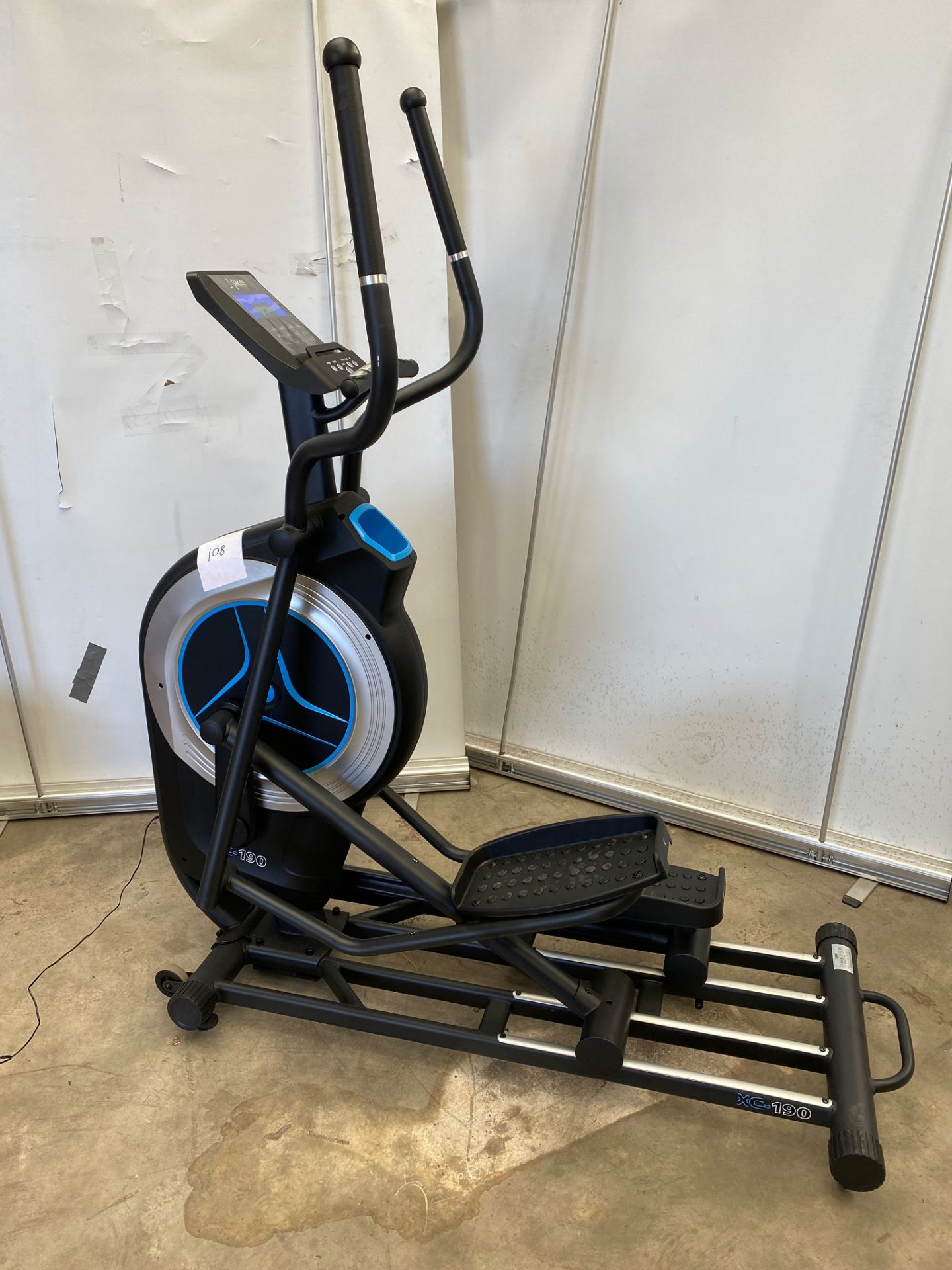 DKN XC190 cross trainer *PLUS VAT*