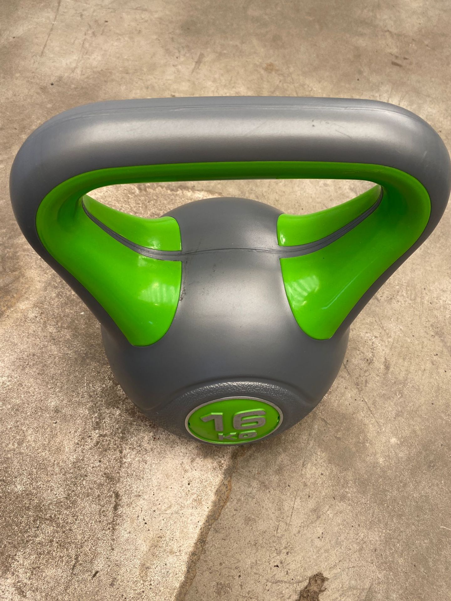 DKN 16kg VINYL KETTLEBELL *PLUS VAT*