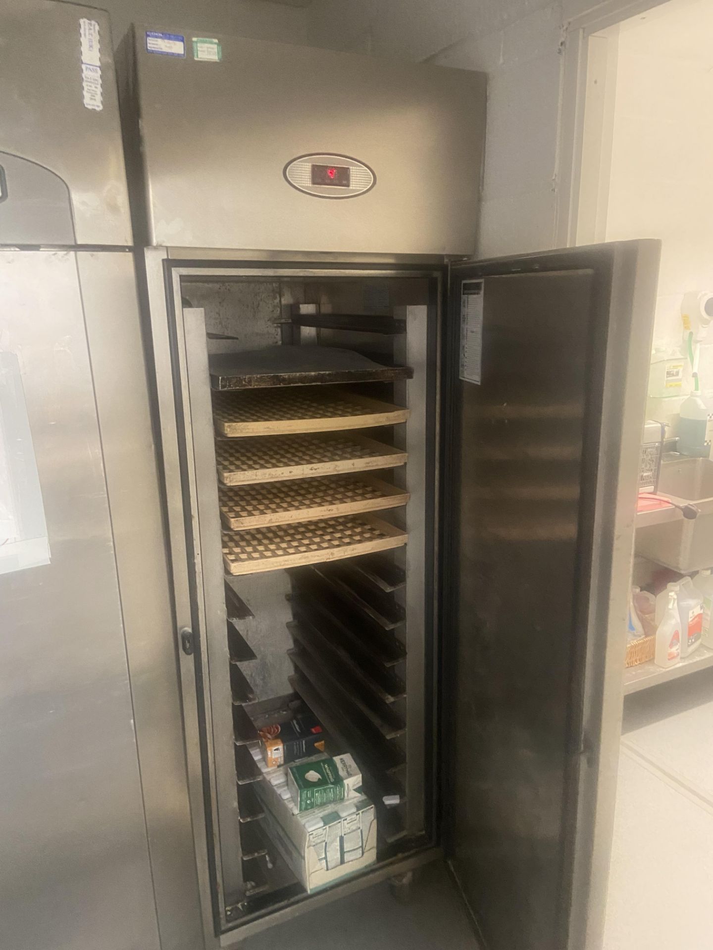 SINGLE DOOR FOSTER BAKERY FRIDGE, GOOD WORKING ORDER *NO VAT* - Image 2 of 2