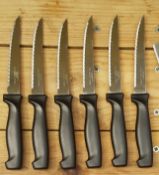 100 SETS OF 12 KNIVES, MADE UP OF 6 STEAK KNIVES & 6 OTHER INDIVIDUAL KITCHEN KNIVES *NO VAT*