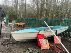 WAYFARER SAIL BOAT IN GOOD CONDITION NEEDS A WASH GENUINE SALE "PLUS VAT"