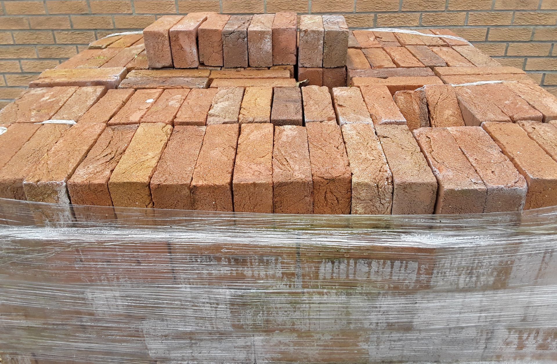 700X HANDMADE BUTTERLY BRICKS *NO VAT* - Image 2 of 2