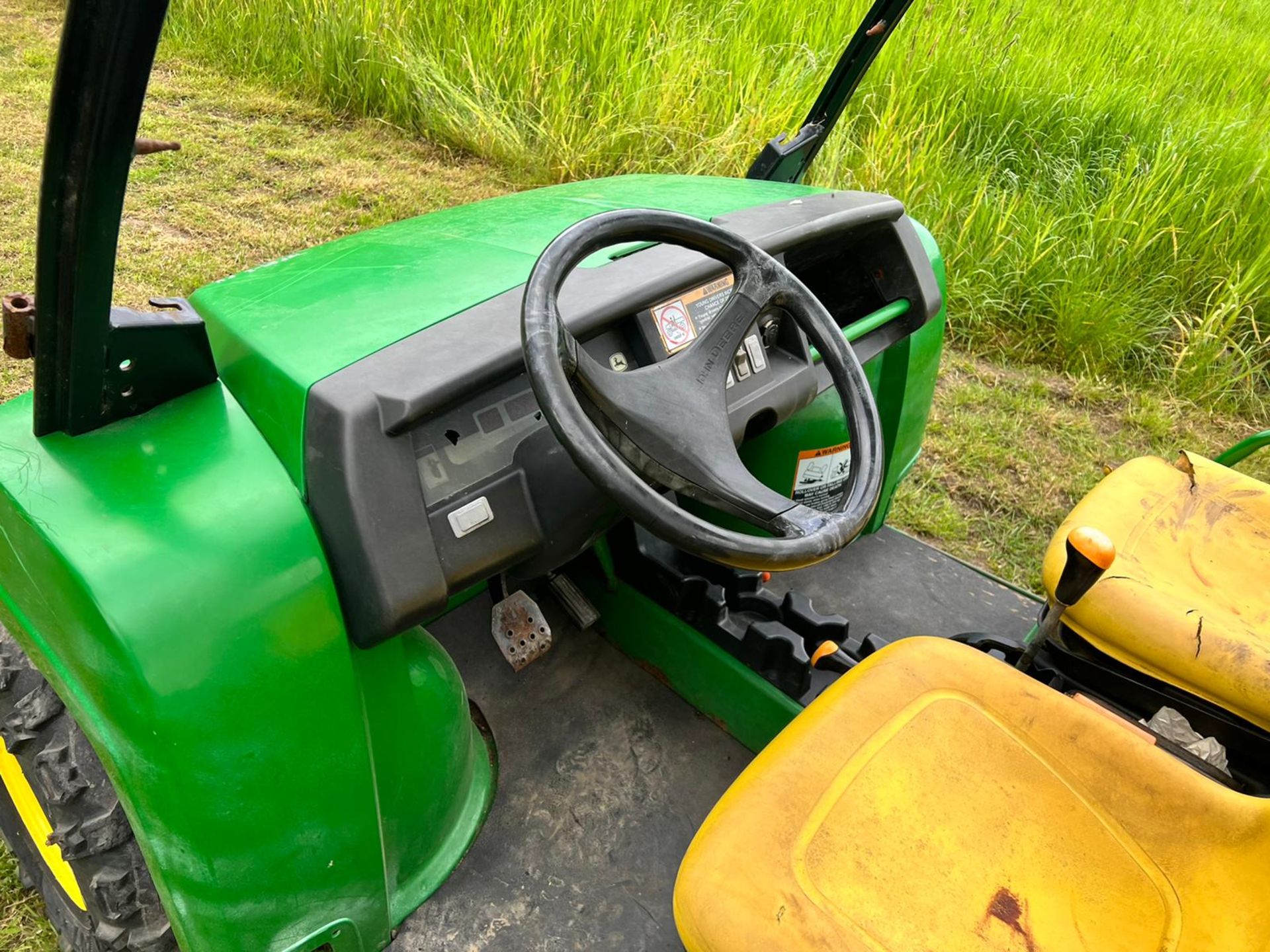 JOHN DEERE DIESEL GATOR WITH WINCH, RUNS AND DRIVES *PLUS VAT* - Image 10 of 11