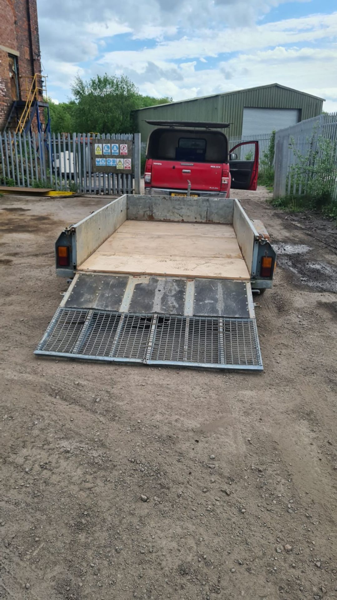 3.5 ton twin axle plant trailer new floor £750 "PLUS VAT" - Image 4 of 7