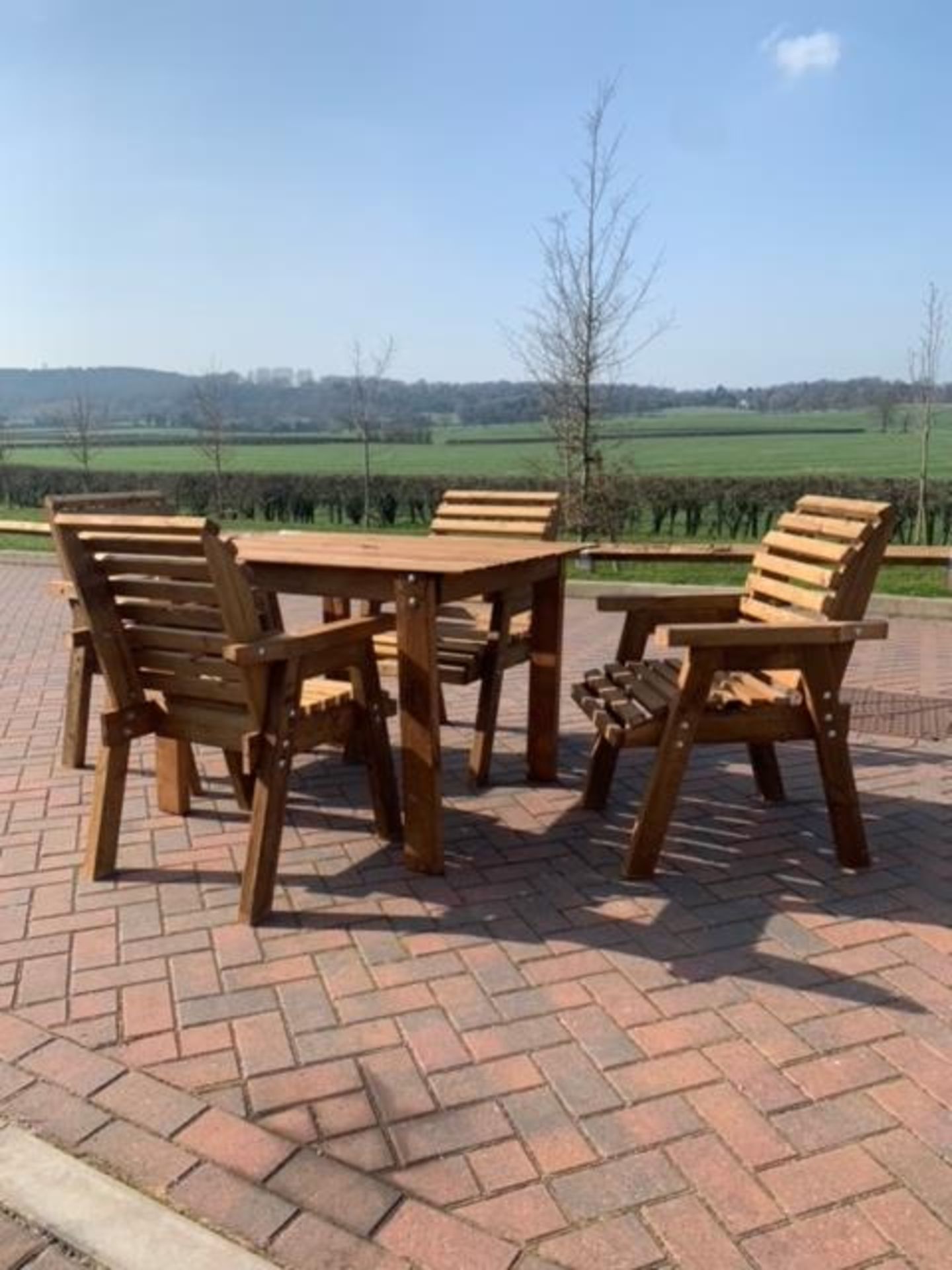 BRAND NEW QUALITY 4 seater handcrafted Garden Furniture set. Table and 4 chairs *NO VAT* - Image 3 of 7