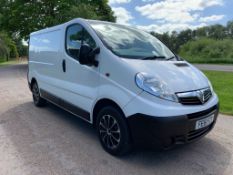 2011/61 VAUXHALL VIVARO 2700 CDTI 89 SWB WHITE PANEL VAN, 94,216 MILES *NO VAT*