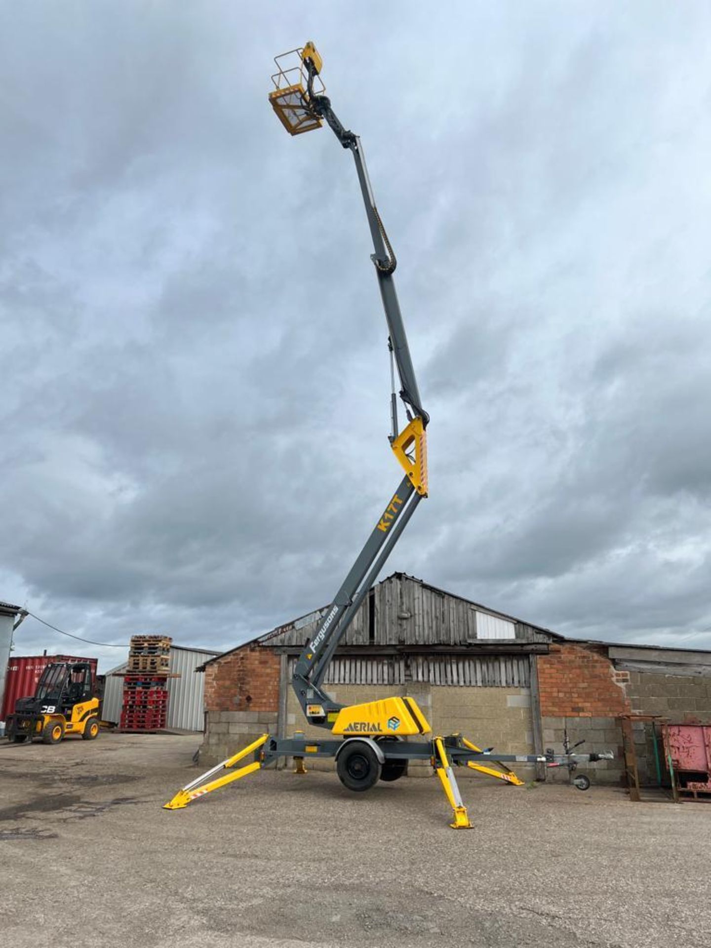 AERIAL K17T ACCESS PLATFORM,CHERRY PICKER,WORKING HEIGHT 17.00m, TOWABLE *PLUS VAT* - Image 12 of 13