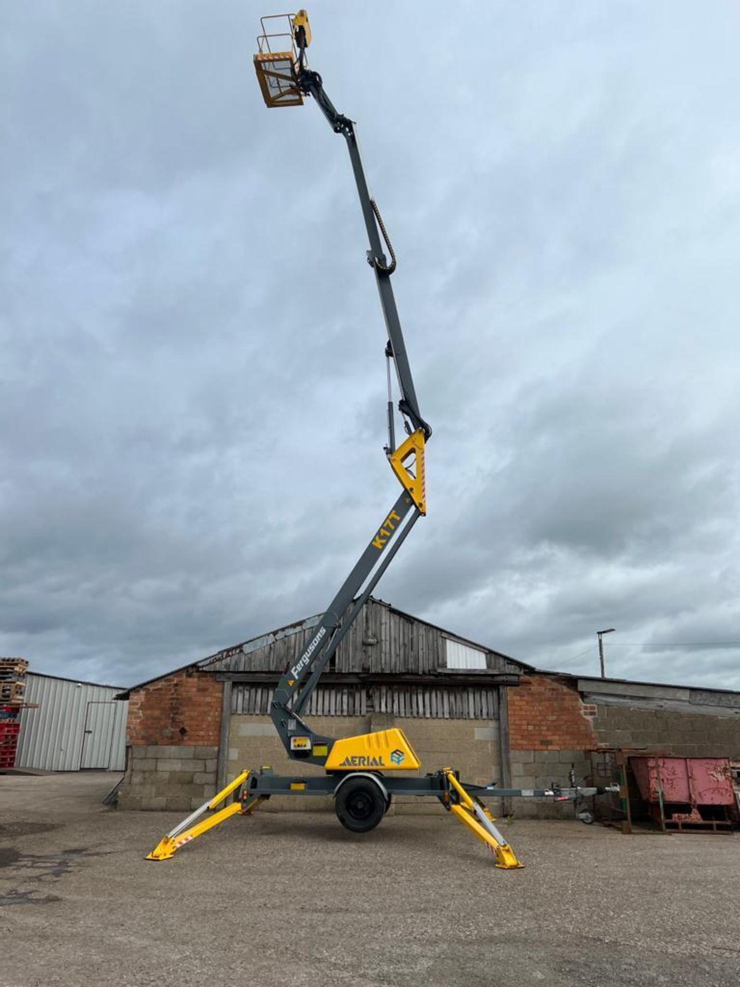 AERIAL K17T ACCESS PLATFORM,CHERRY PICKER,WORKING HEIGHT 17.00m, TOWABLE *PLUS VAT*