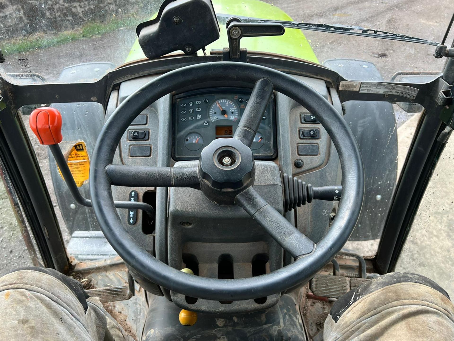 2008 Claas Nectis 267F 97HP 4WD Compact Tractor With Reco Ferri TIG 120 Hedge Cutter *PLUS VAT* - Image 10 of 25
