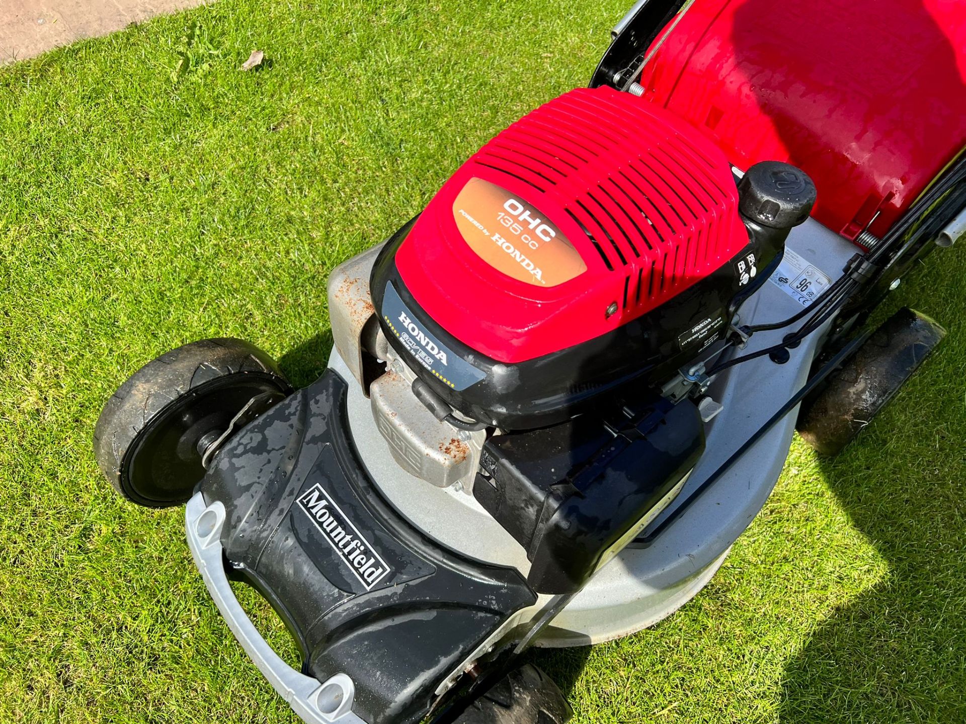 MOUNTFIELD SP465 SELF PROPELLED LAWN MOWER, 46CM CUTTING DECK *PLUS VAT* - Image 7 of 14