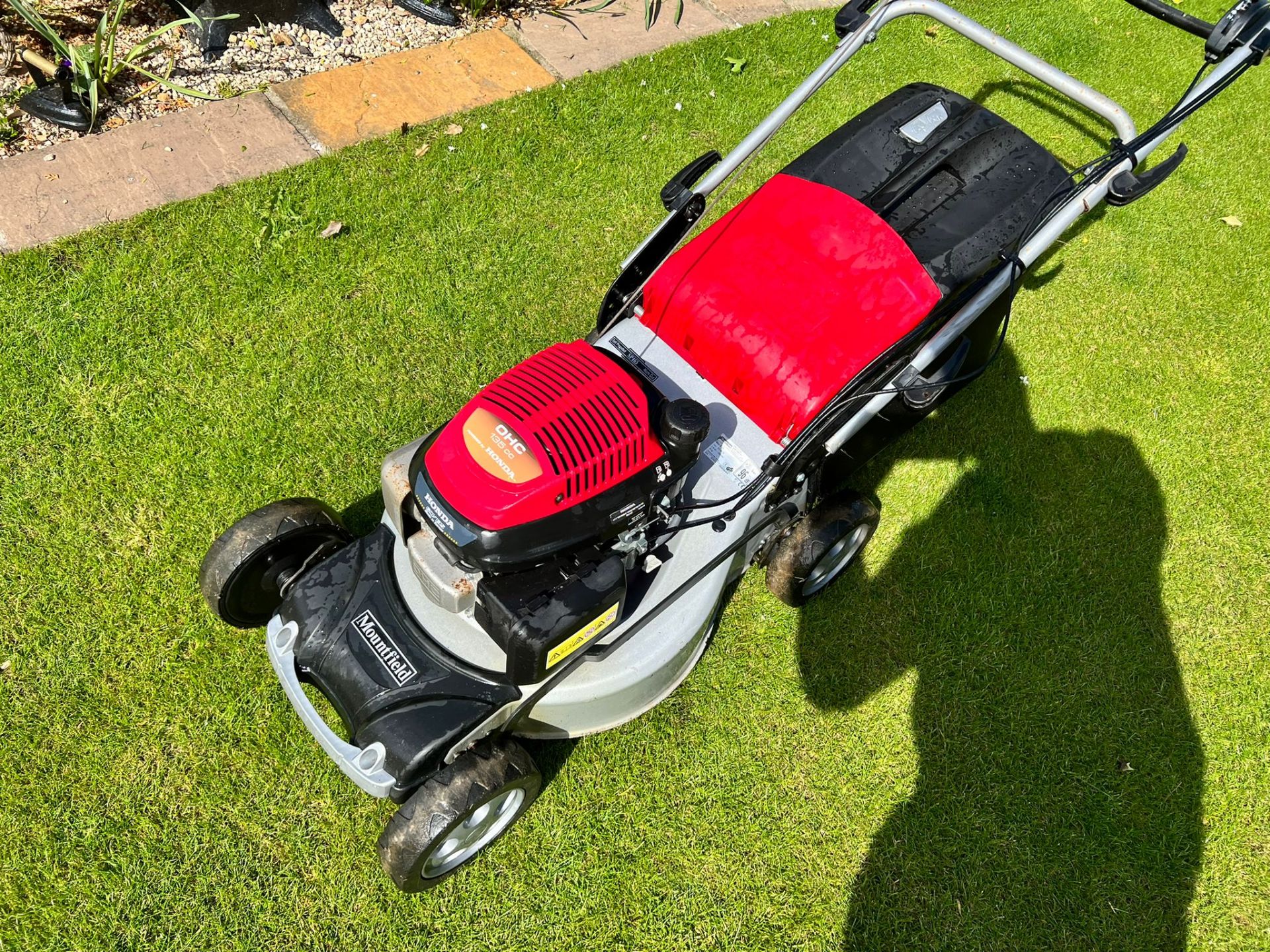 MOUNTFIELD SP465 SELF PROPELLED LAWN MOWER, 46CM CUTTING DECK *PLUS VAT* - Image 9 of 14