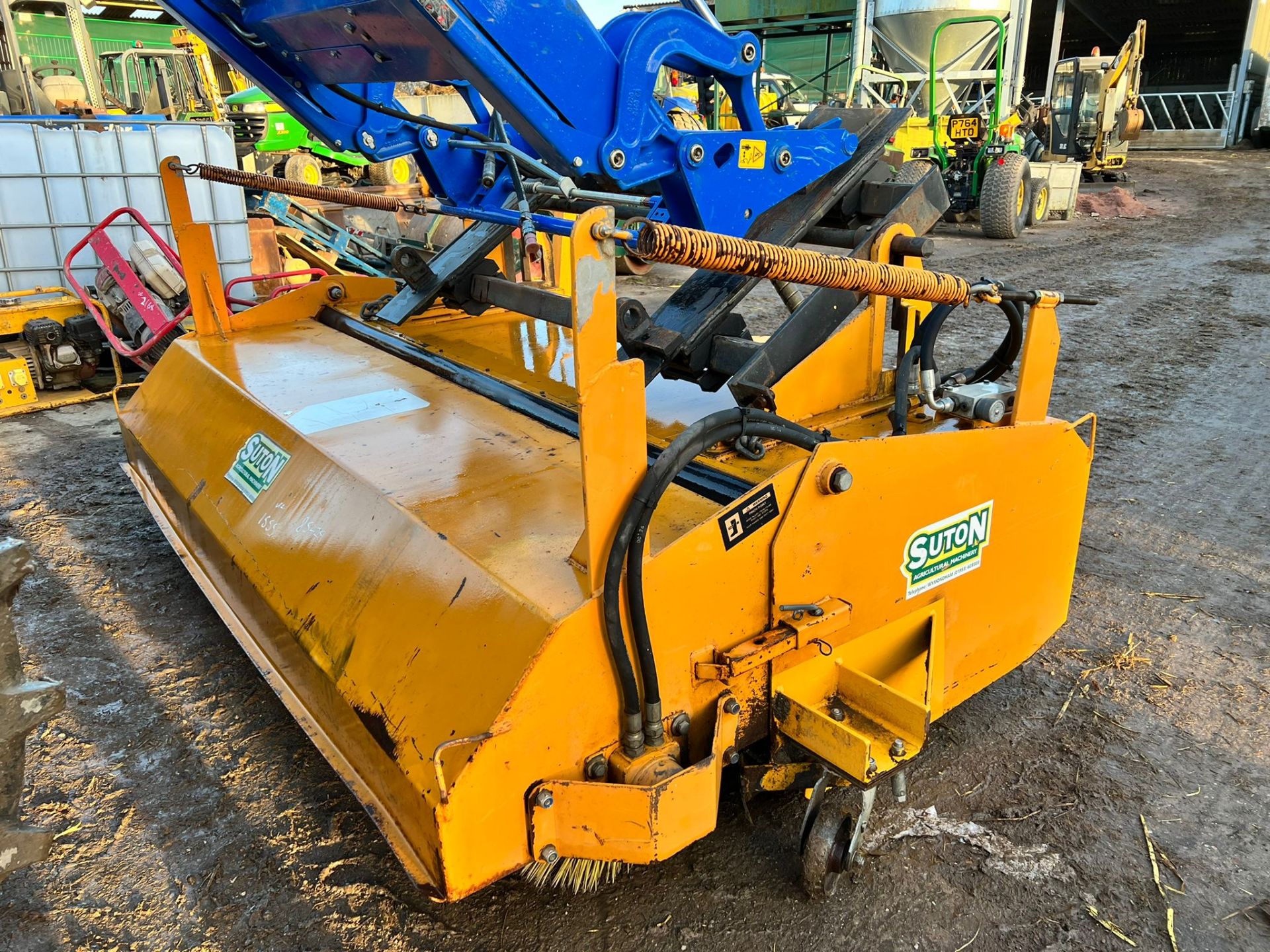 SUTON TELESWEEP SWEEPER BUCKET, SUITABLE FOR JCB QUICK HITCH *PLUS VAT* - Image 4 of 16