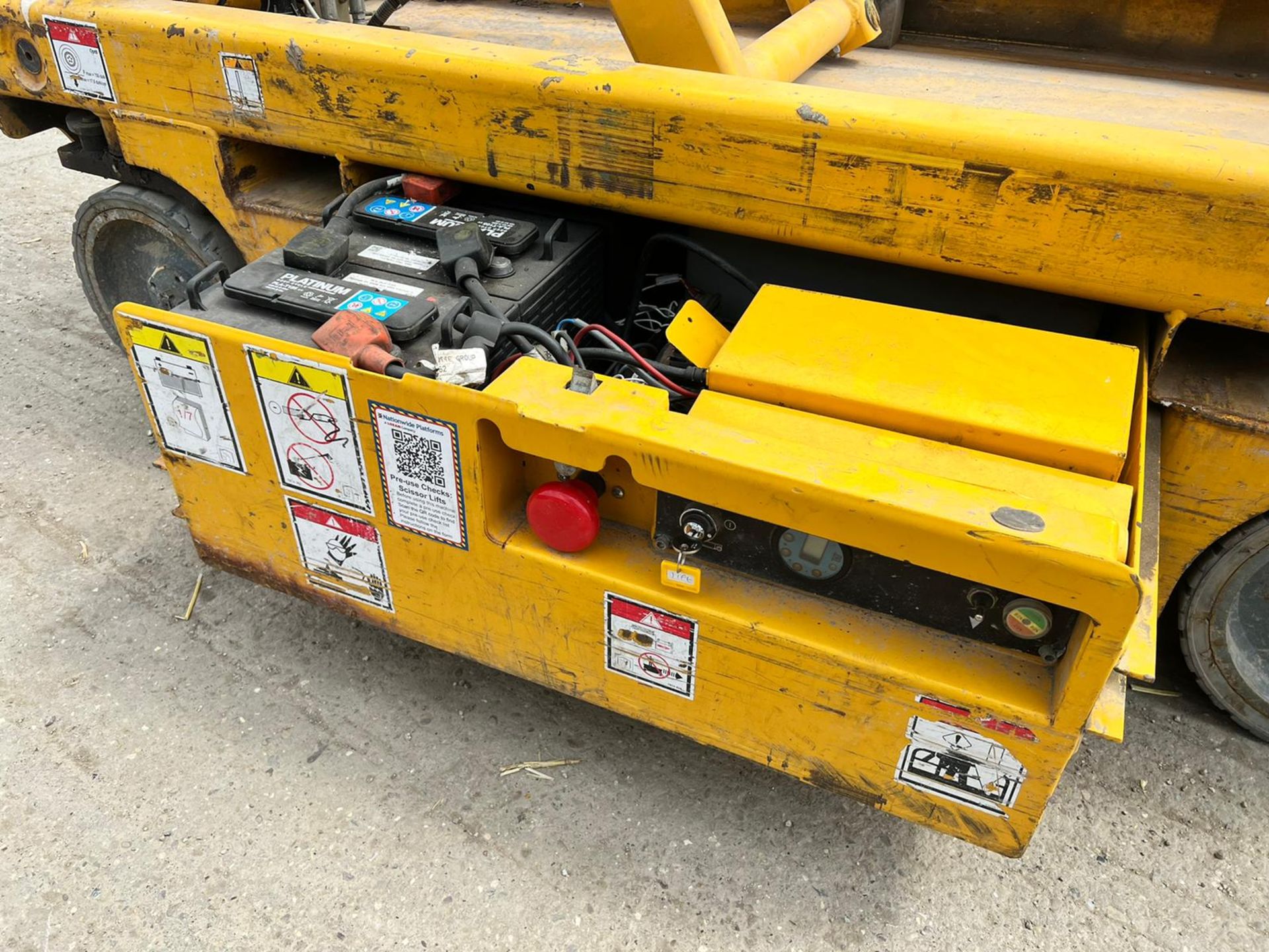 2011 HAULOTTE OPTIMUM 8 ELECTRIC SCISSOR LIFT *PLUS VAT* - Image 13 of 20