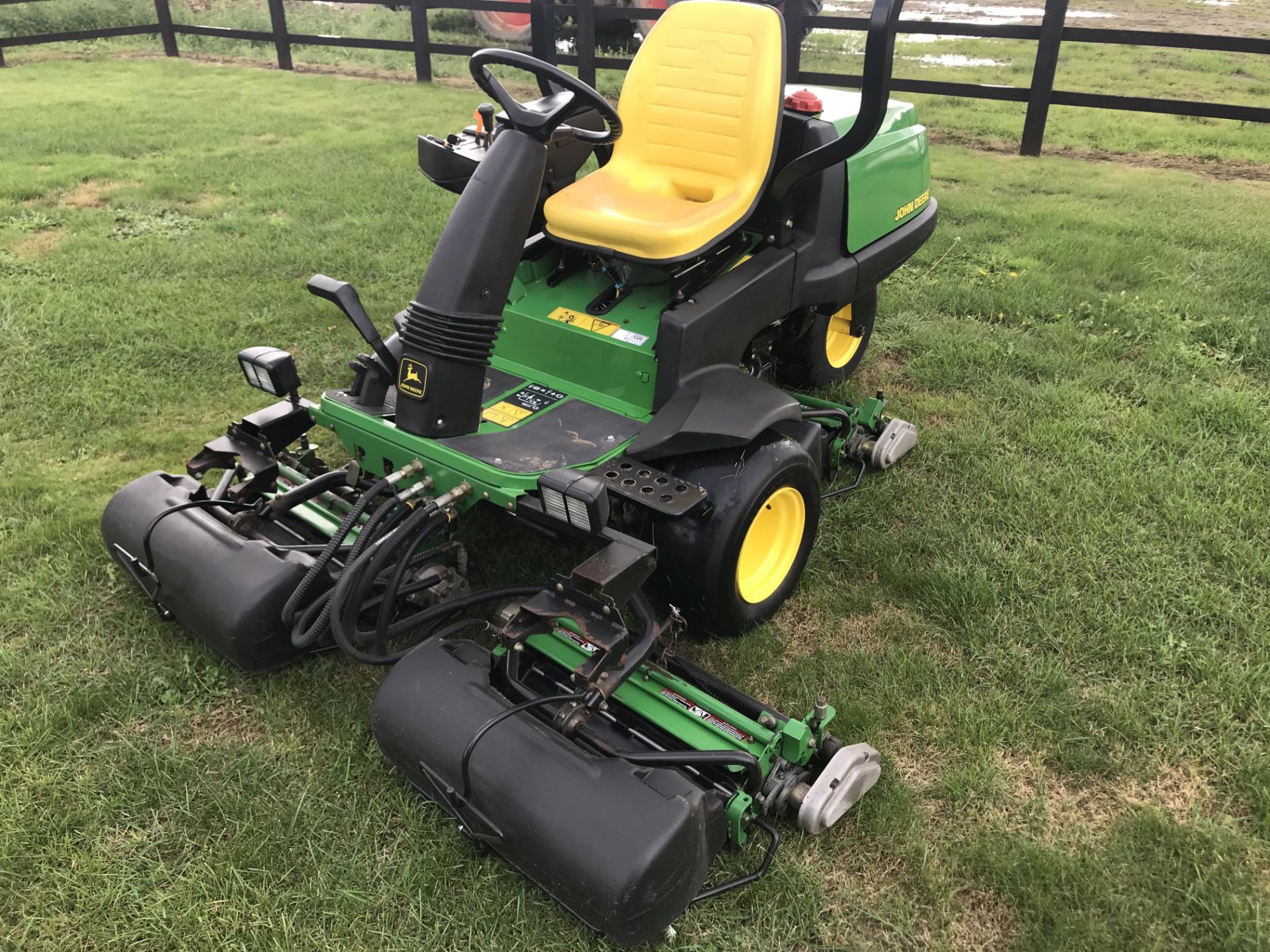 JOHN DEERE 2500 DIESEL COMMERICAL MOWER, 1600 HOURS *PLUS VAT* - Image 5 of 7