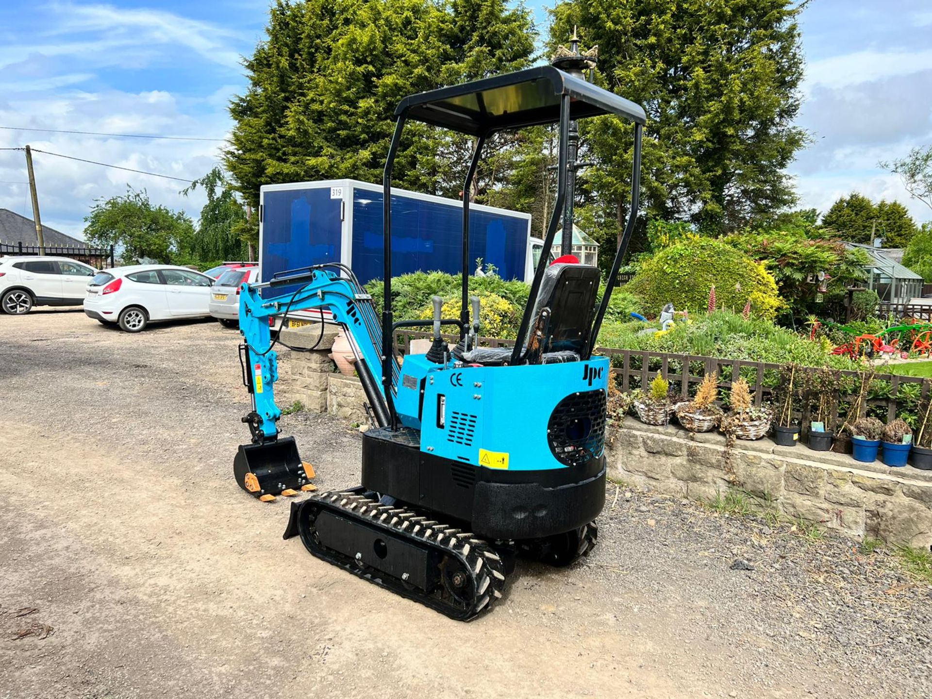 New And Unused JPC HT12 1 Ton Mini Digger, Runs Drives And Digs *PLUS VAT* - Image 4 of 12