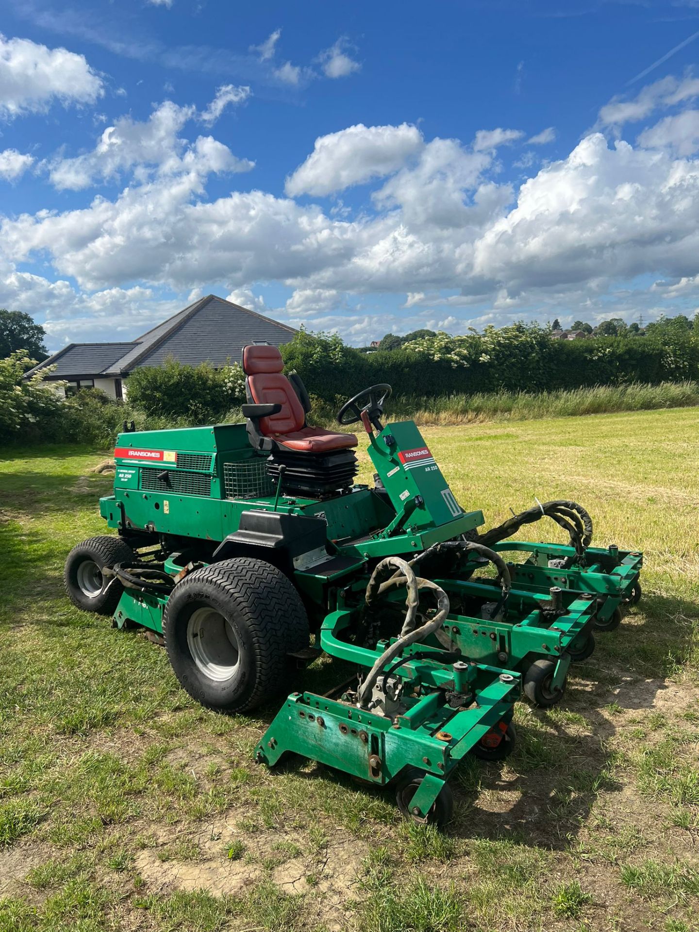 RANSOEMS AR 250 ALL WHEEL DRIVE ROTARY MOWER *PLUS VAT* - Image 4 of 8