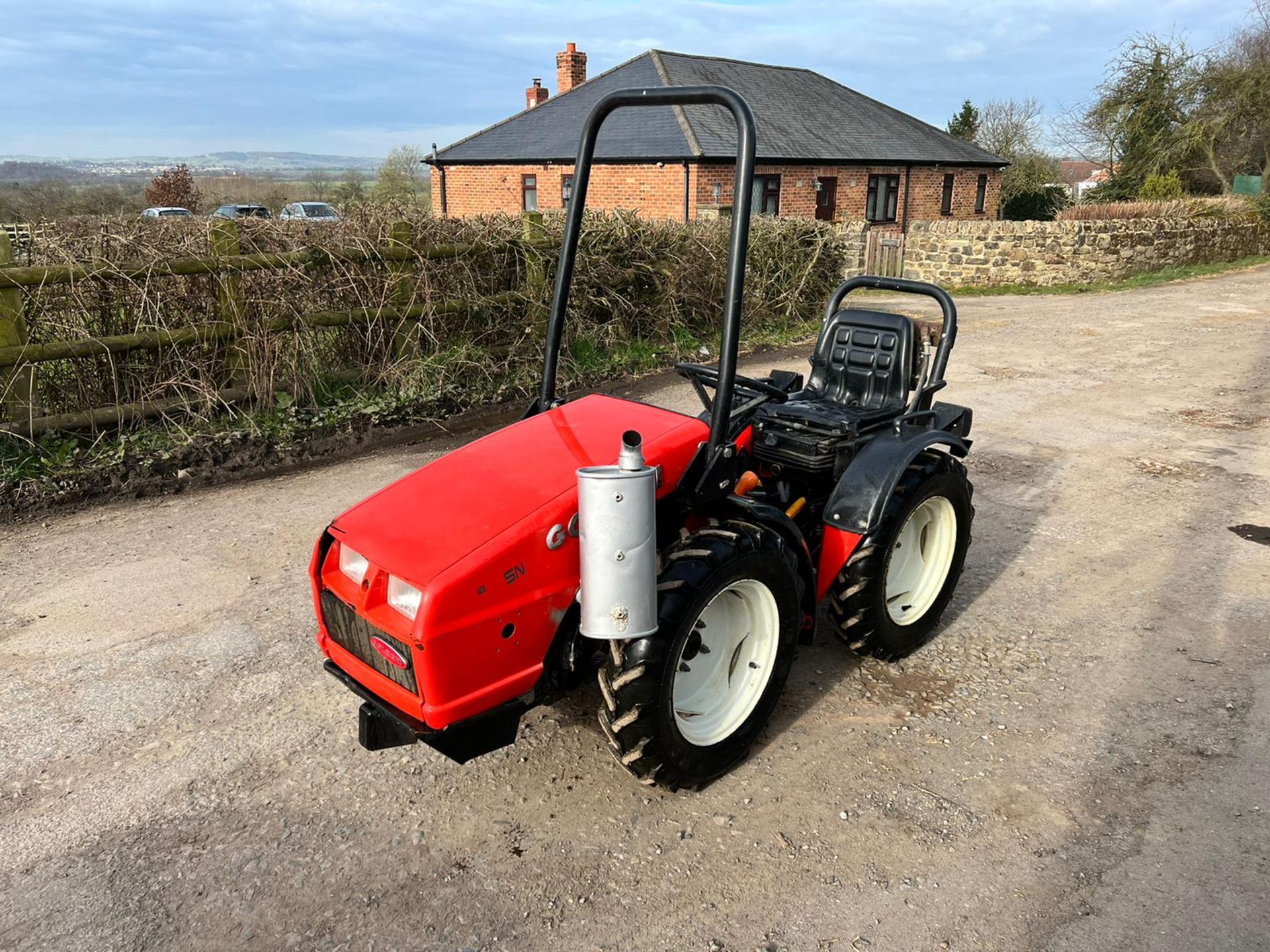 2016 Goldoni Base 20 SN 4WD Articulated Compact Tractor, Runs Drives And Works *PLUS VAT* - Image 2 of 18