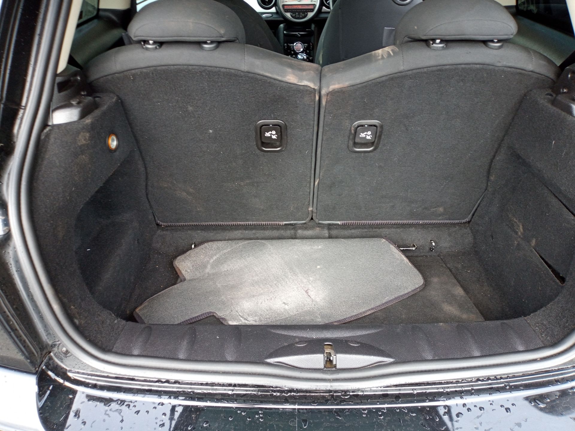2011 Mini Cooper D DT 113 Diesel Hatchback, 154,997 MILES *NO VAT* - Image 9 of 17