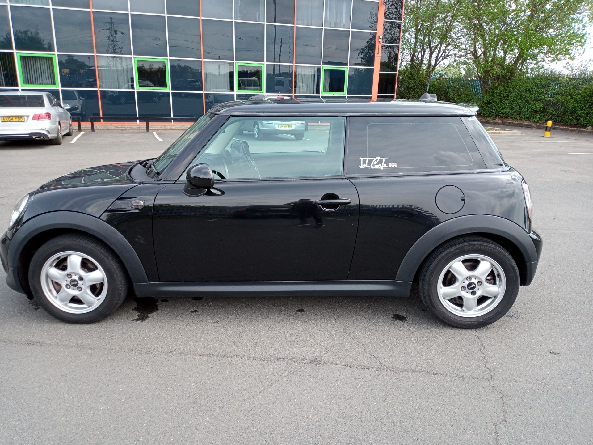 2011 Mini Cooper D DT 113 Diesel Hatchback, 154,997 MILES *NO VAT* - Image 6 of 17