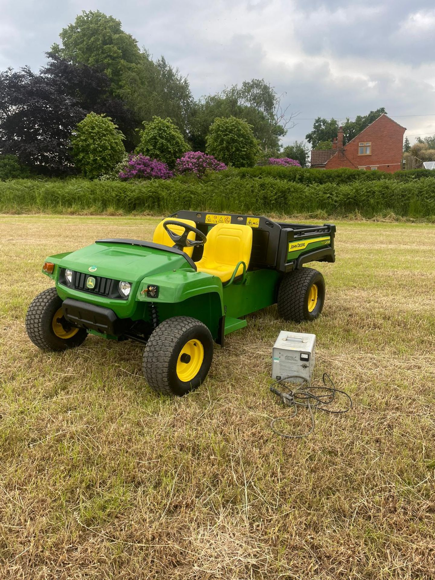 JOHN DEERE TE ELECTRIC GATOR 4X2 *NO VAT* - Image 3 of 12