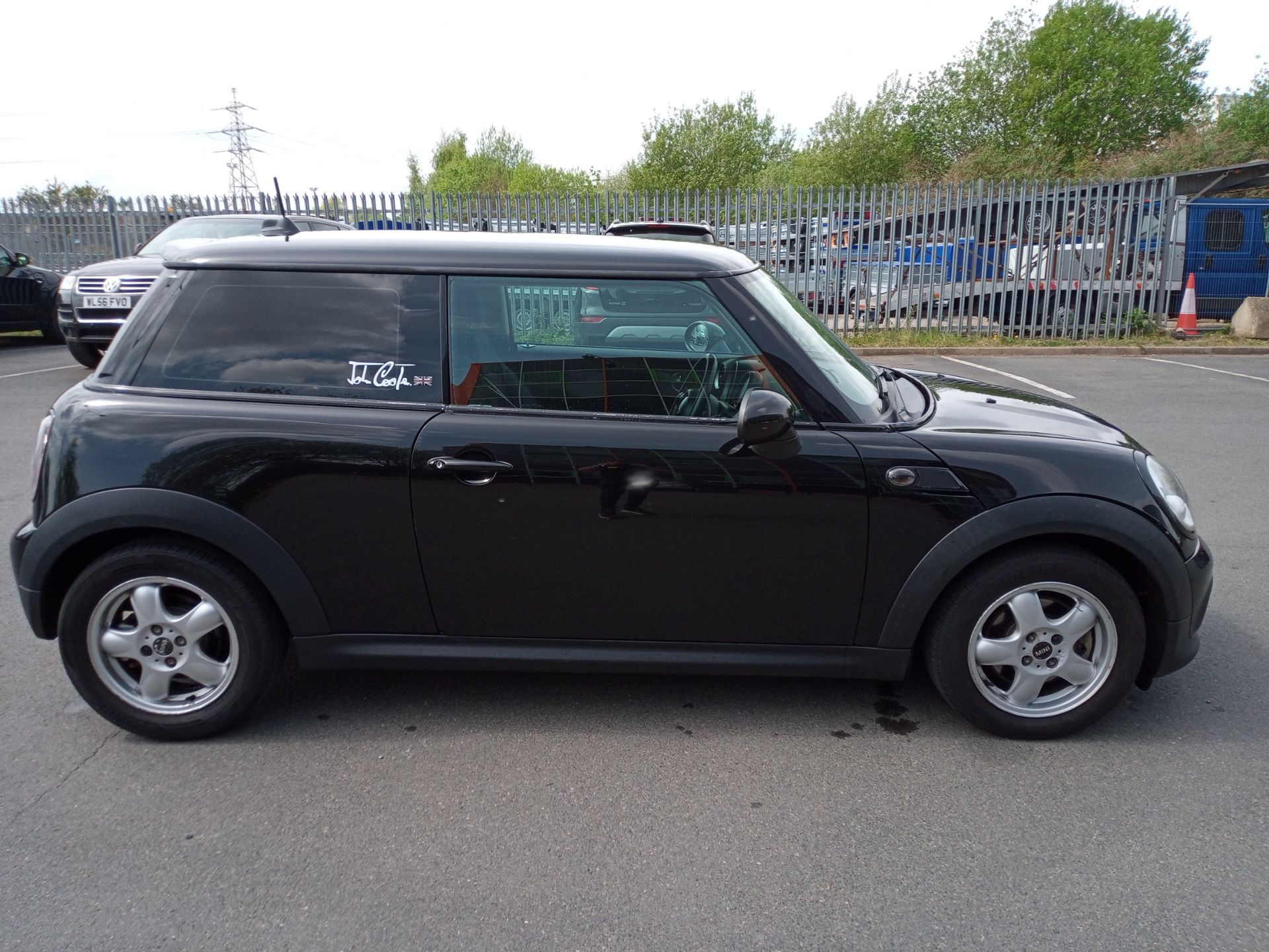 2011 Mini Cooper D DT 113 Diesel Hatchback, 154,997 MILES *NO VAT* - Image 3 of 17