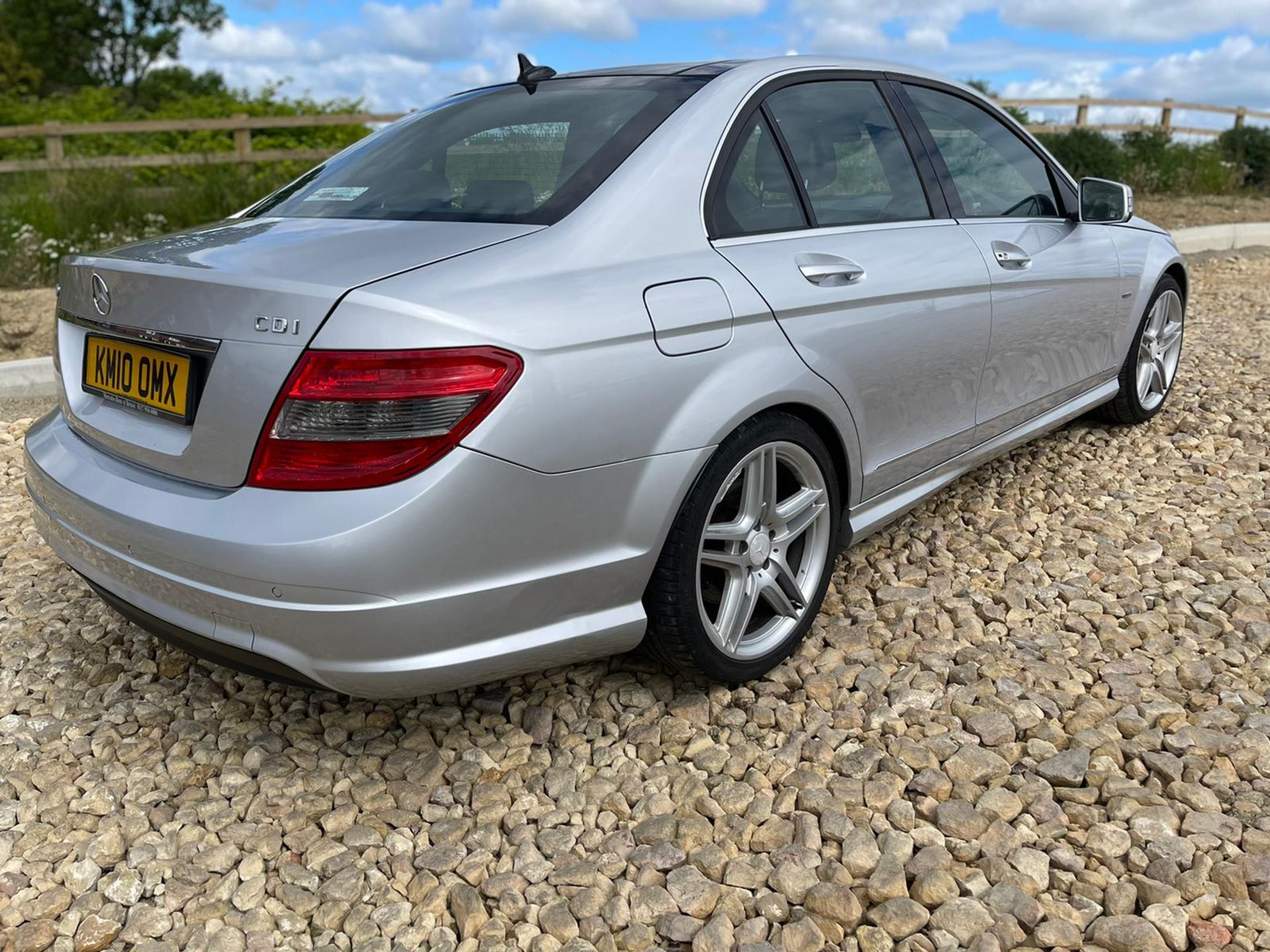 2010 MERCEDES-BENZ C220 BLUEF-CY SPORT CDI A, PANORAMIC ROOF AND PHONE CONNECTIVITY *NO VAT* - Image 4 of 11