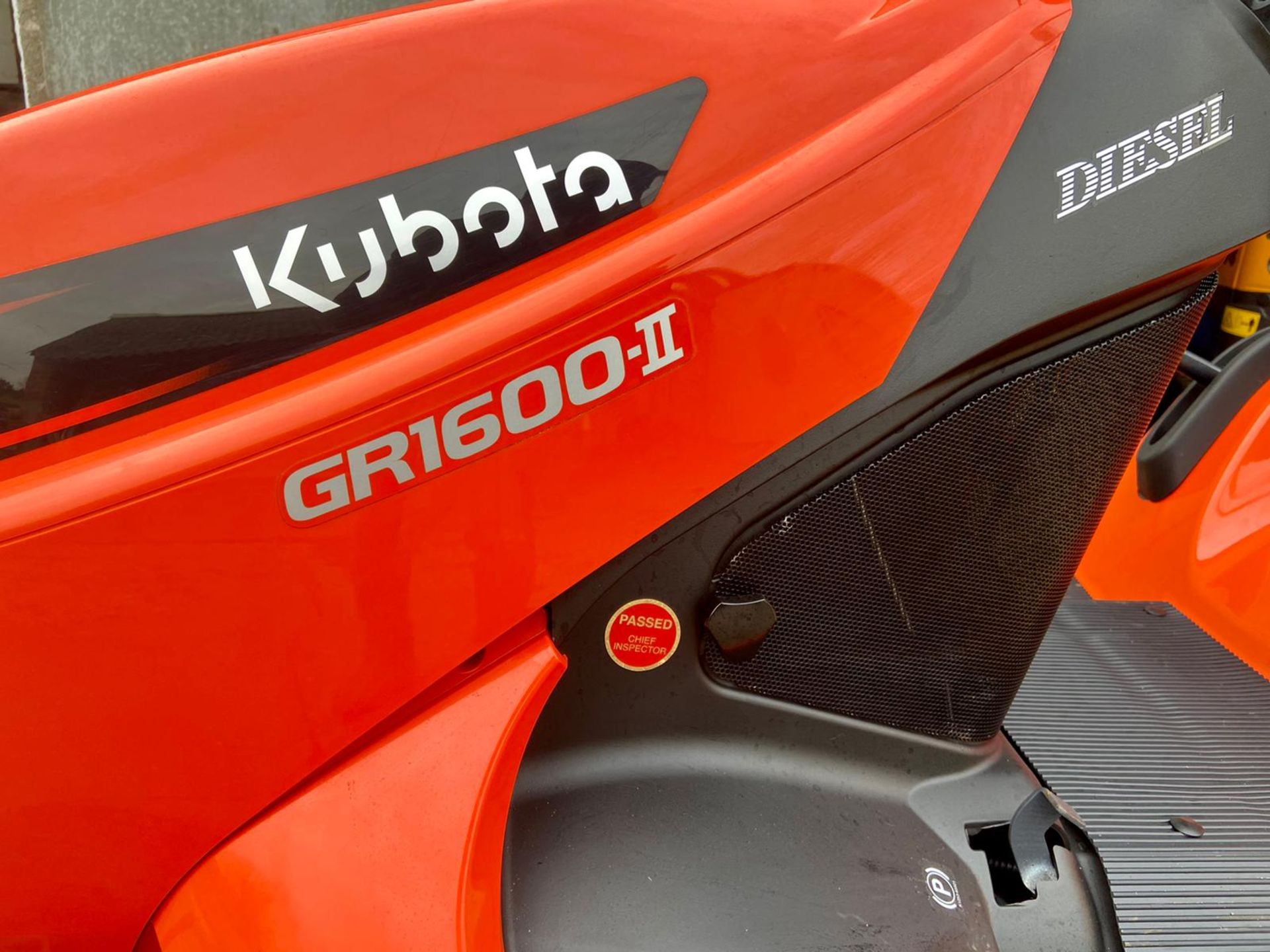 KUBOTA GR1600 MK2 MOWER, BRAND NEW, C/W COLLECTOR, 42" ROTARY CUT *PLUS VAT* - Image 7 of 9