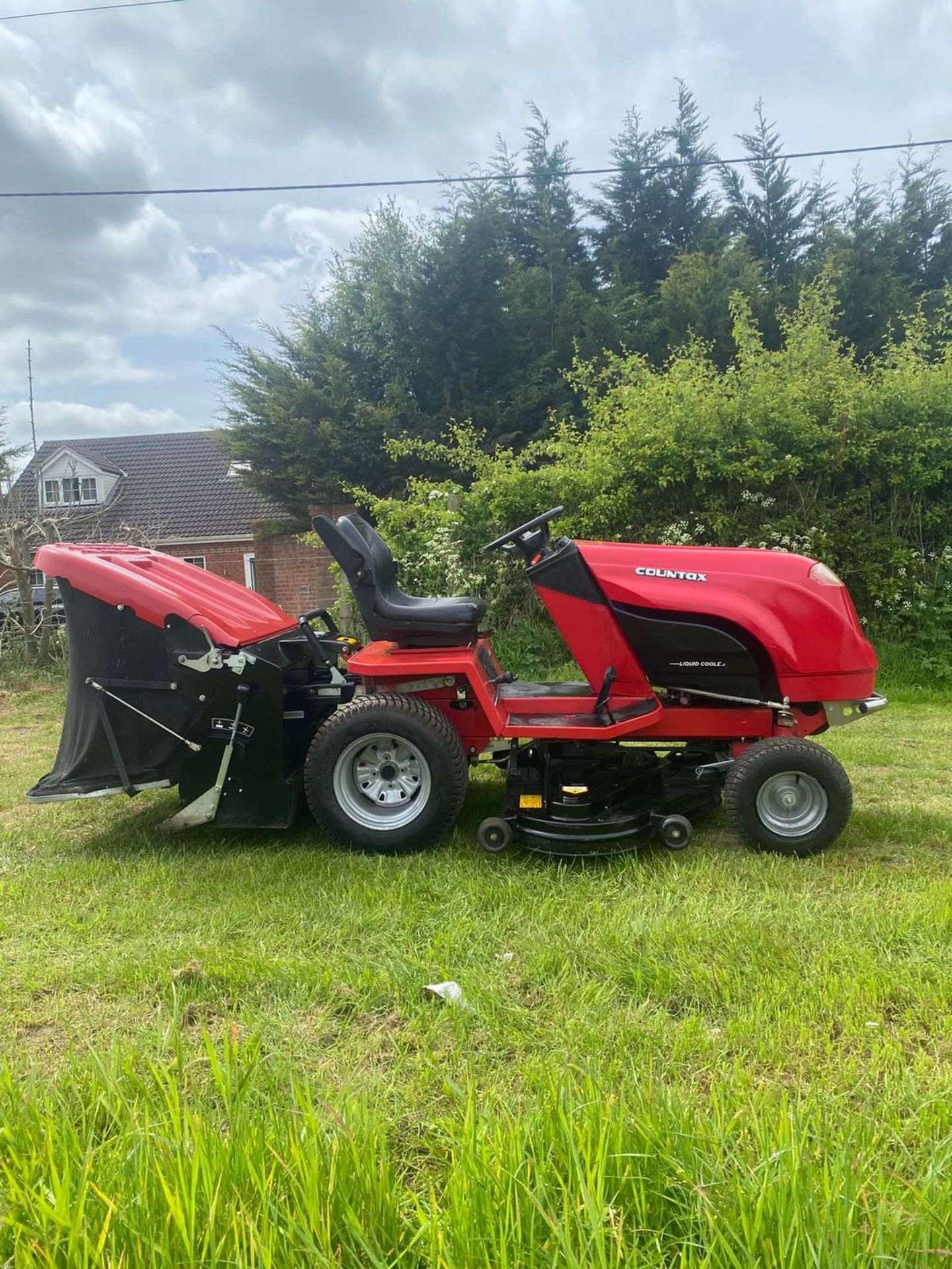 COUNTAX K18-50 RIDE ON LAWN MOWER, RUNS WORKS AND CUTS, ELECTRIC TIP *PLUS VAT* - Image 7 of 7