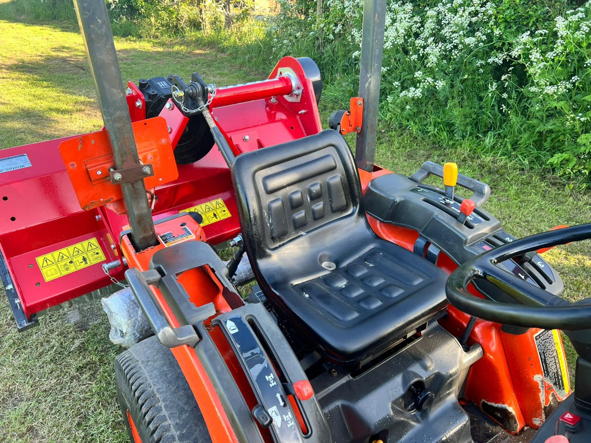 Kubota B1610 4WD Compact Tractor With New And Unused Winton 1.25 Metre Flail Mower *PLUS VAT* - Image 10 of 17