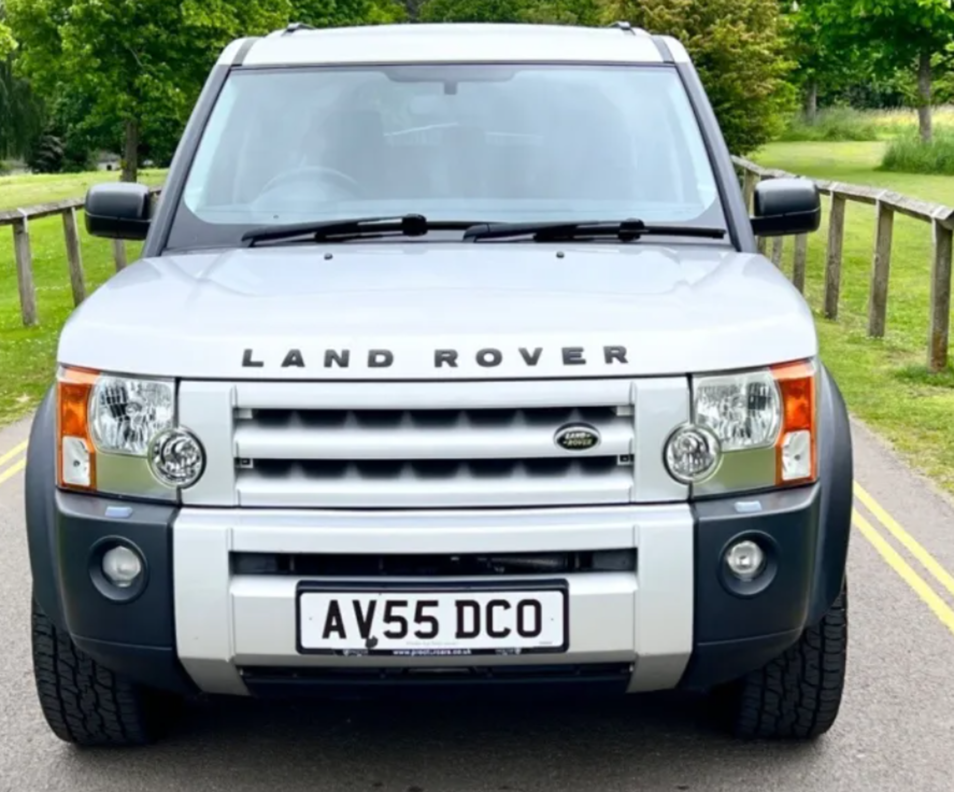 2005/55 LAND ROVER DISCOVERY 3 TDV6 SE AUTO SILVER ESTATE *NO VAT* - Image 2 of 12