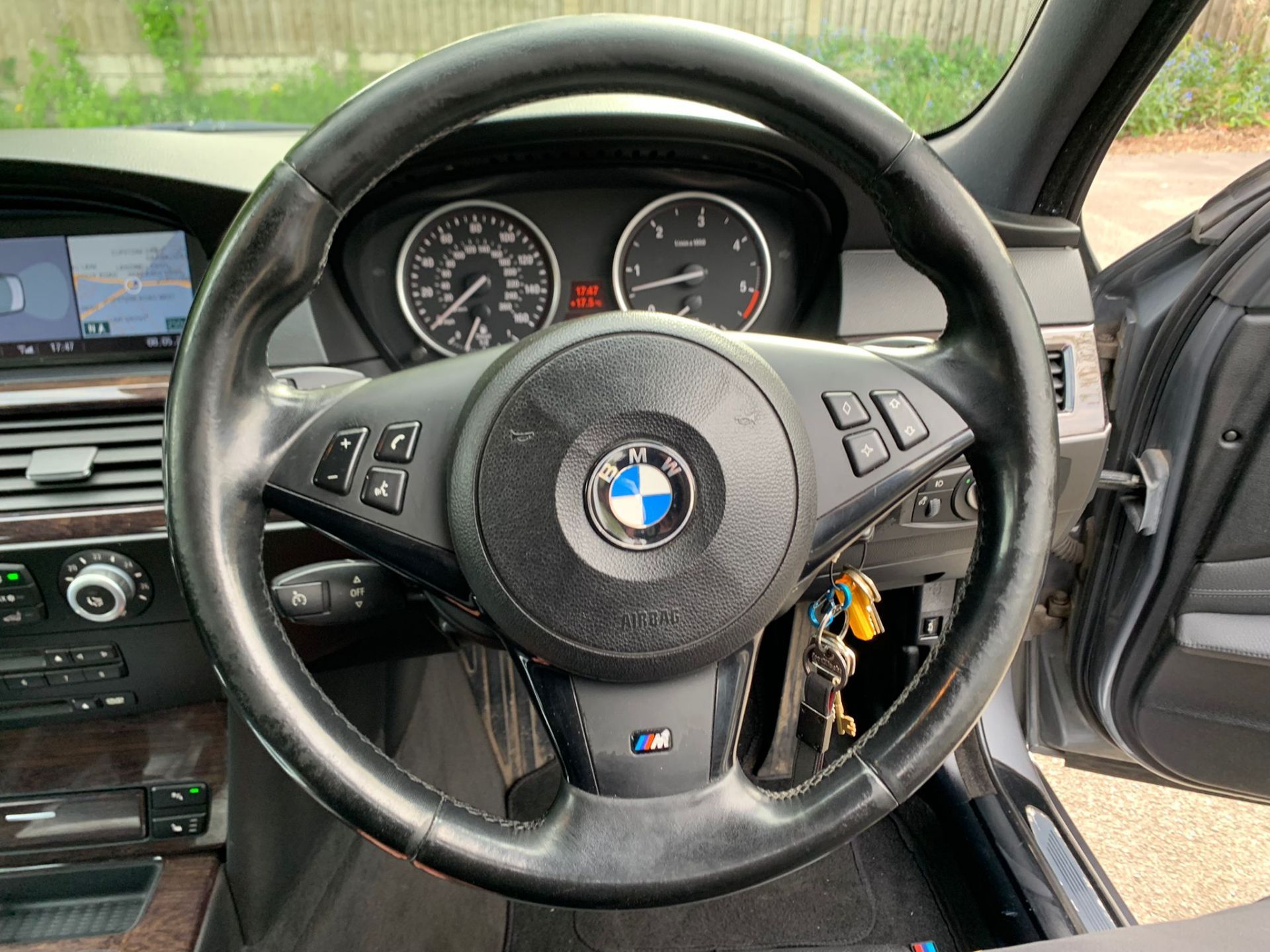BMW 530D M SPORT A GREY SALLON *NO VAT* - Image 9 of 21