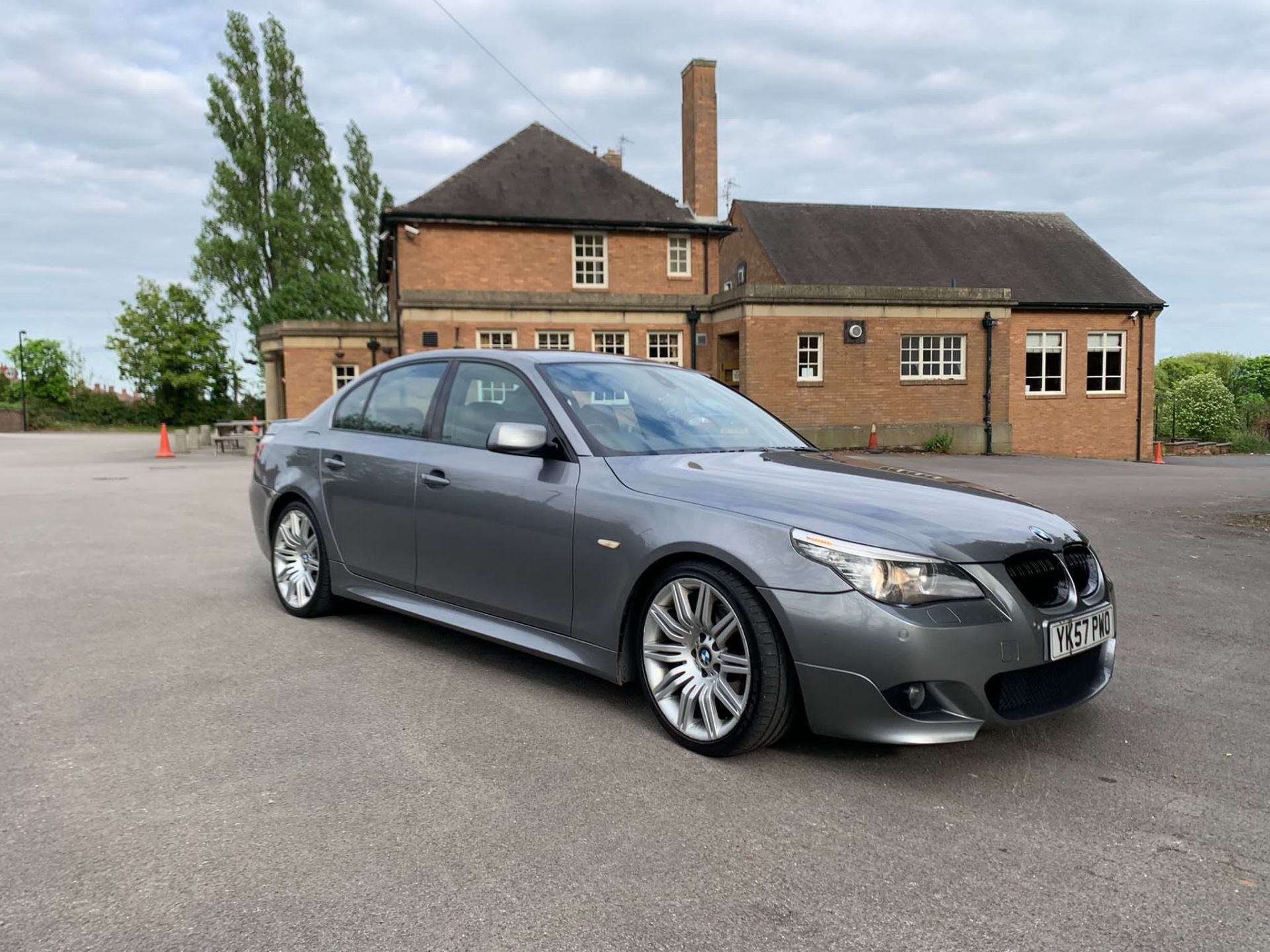 BMW 530D M SPORT A GREY SALLON *NO VAT*