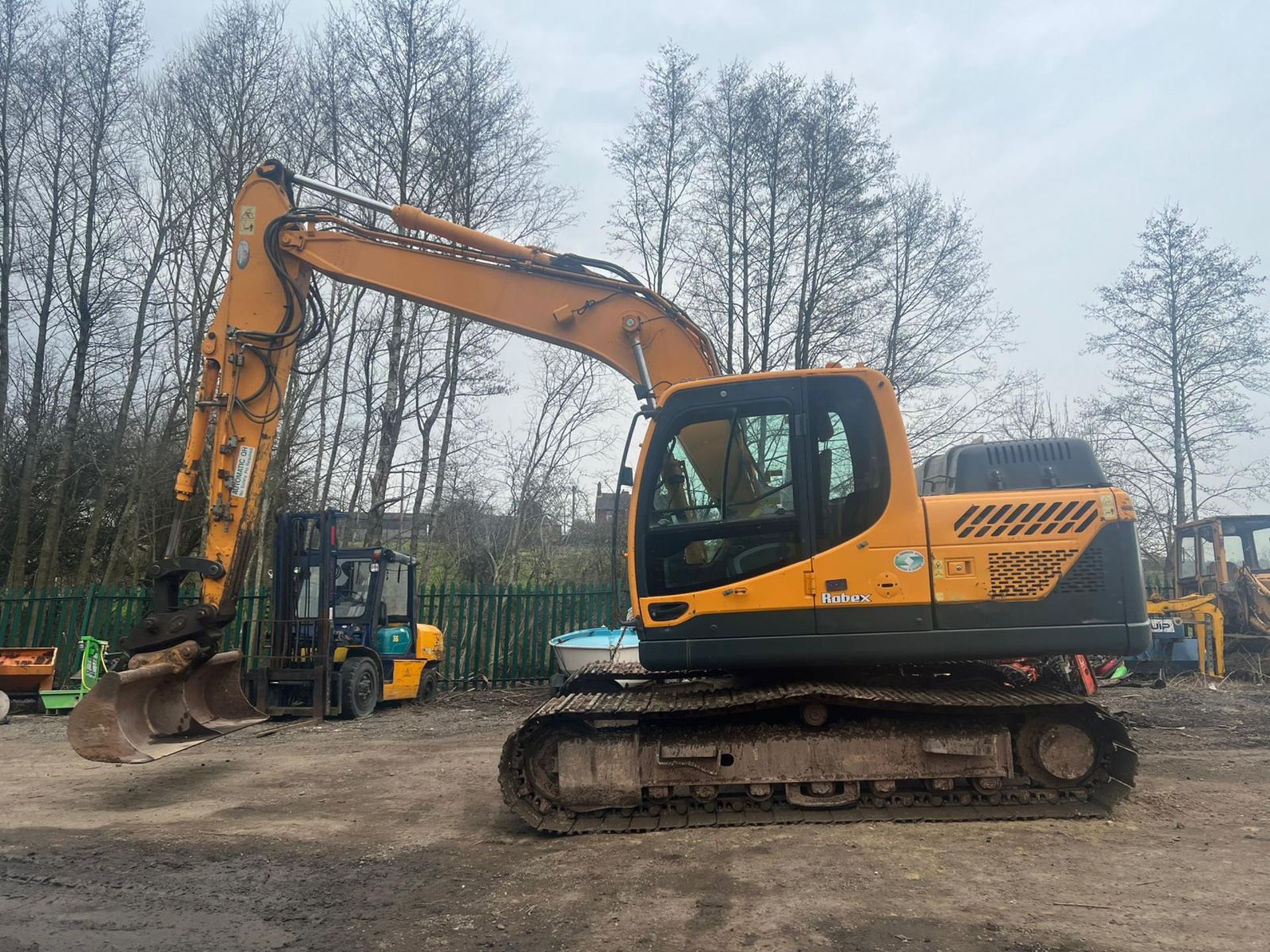 HYUNDAI ROBEX 140LC-9A 14 TON EXCAVATOR, RUNS WORKS AND DIGS, QIUCK HITCH, YEAR 2015 *PLUS VAT*